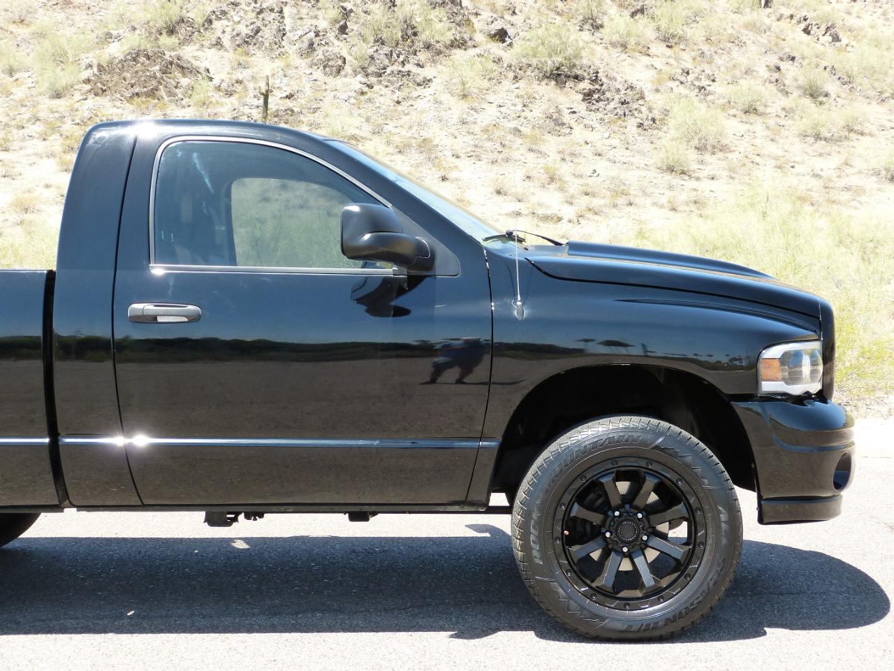 Dodge Ram 1500 Laramie Long Bed 4WD 2005