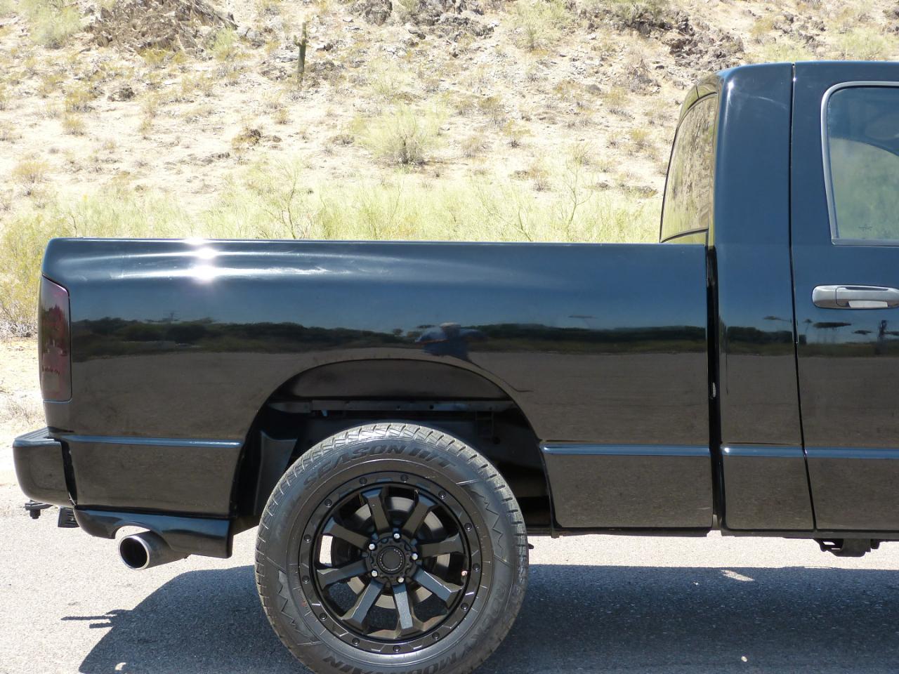 Dodge Ram 1500 Laramie Long Bed 4WD 2005