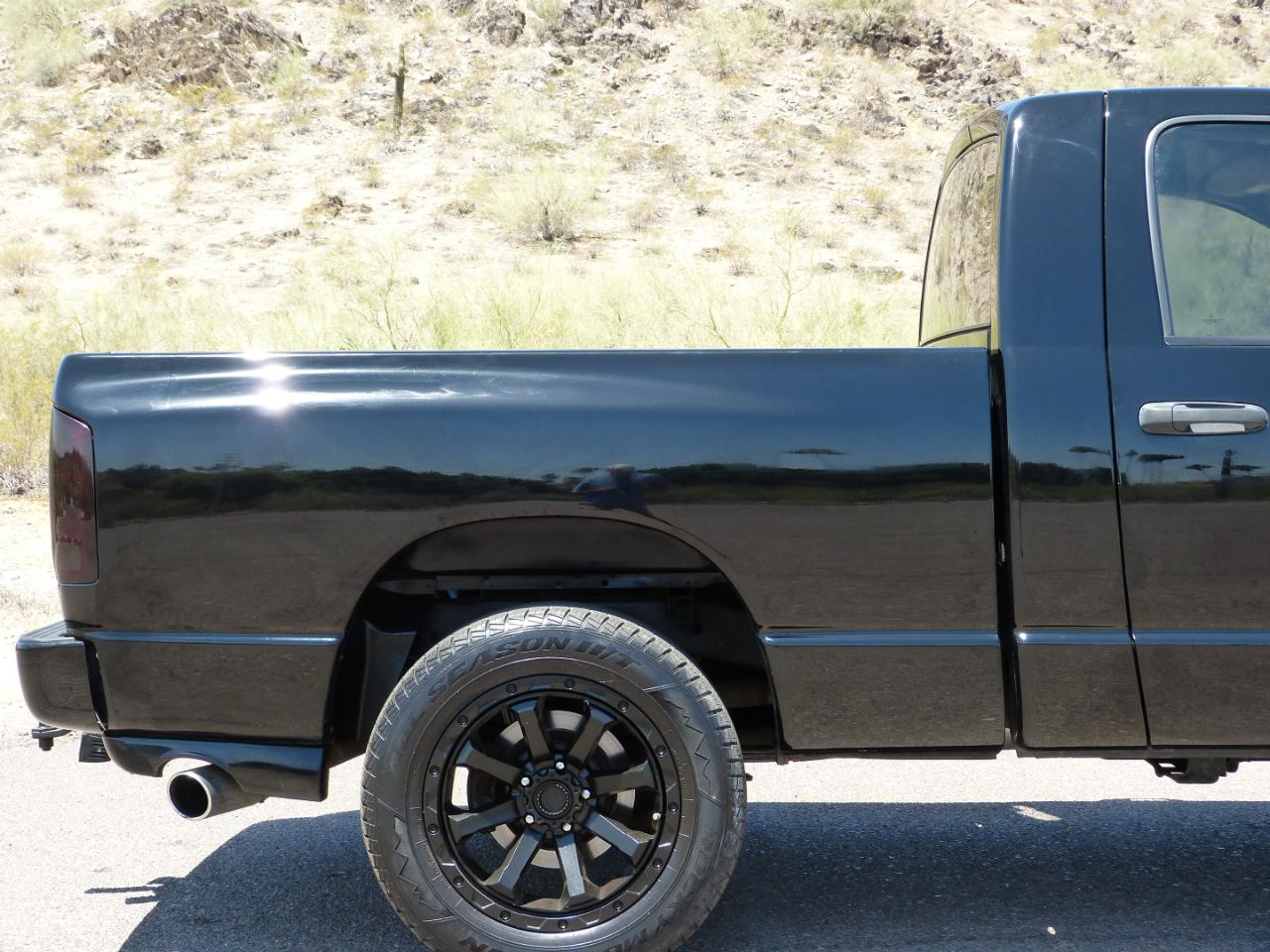 Dodge Ram 1500 Laramie Long Bed 4WD 2005