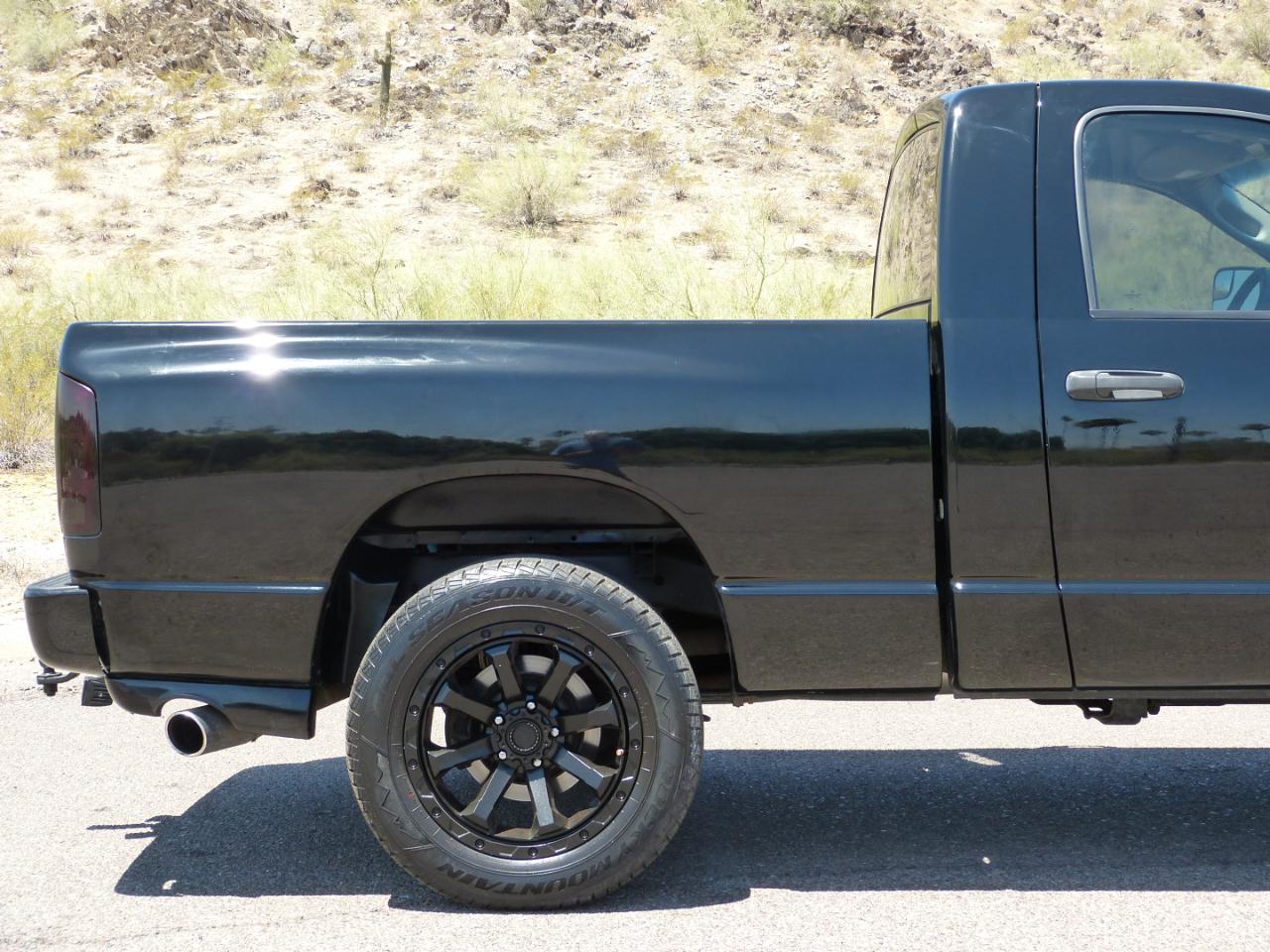 Dodge Ram 1500 Laramie Long Bed 4WD 2005