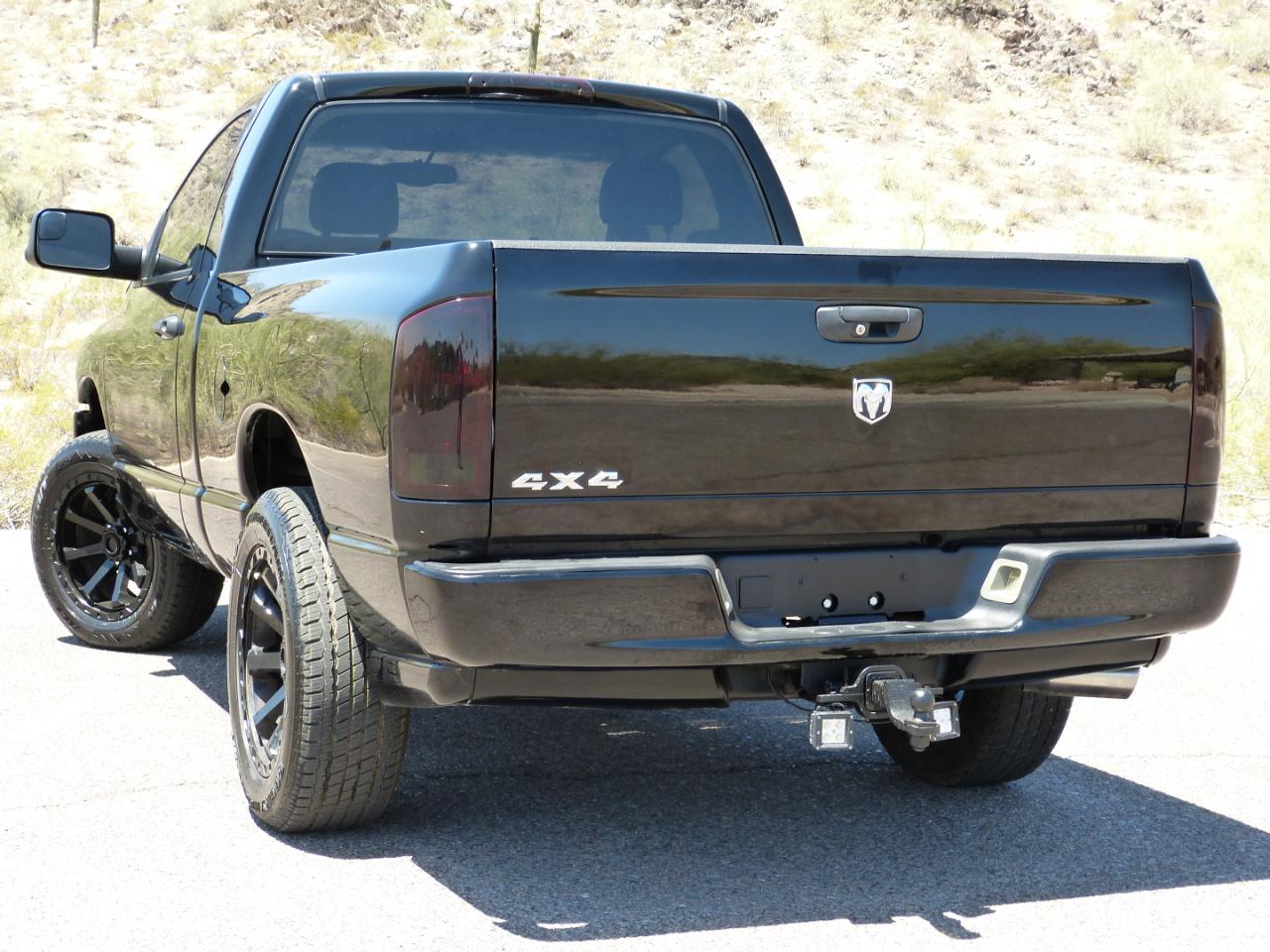 Dodge Ram 1500 Laramie Long Bed 4WD 2005