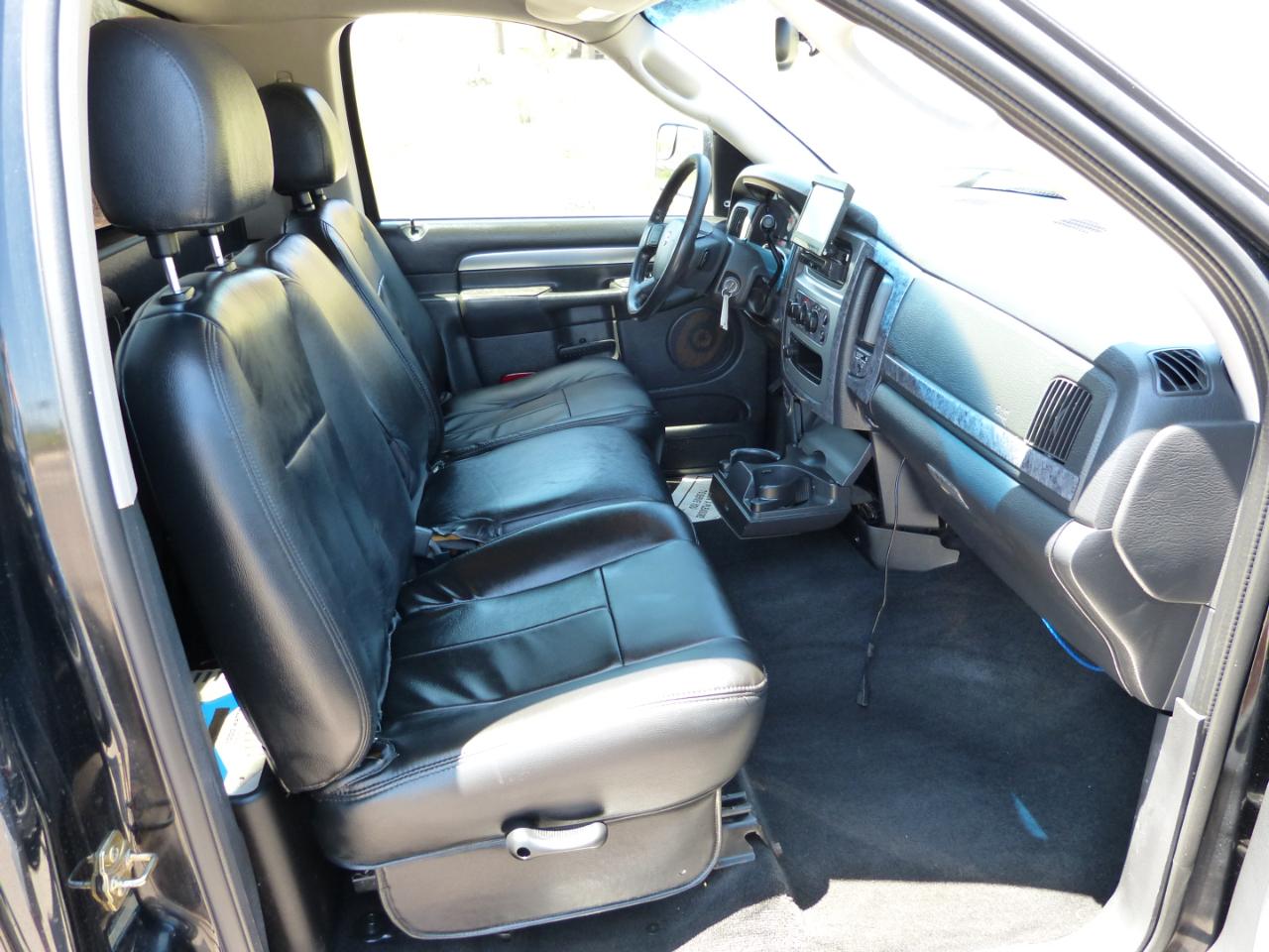 Dodge Ram 1500 Laramie Long Bed 4WD 2005