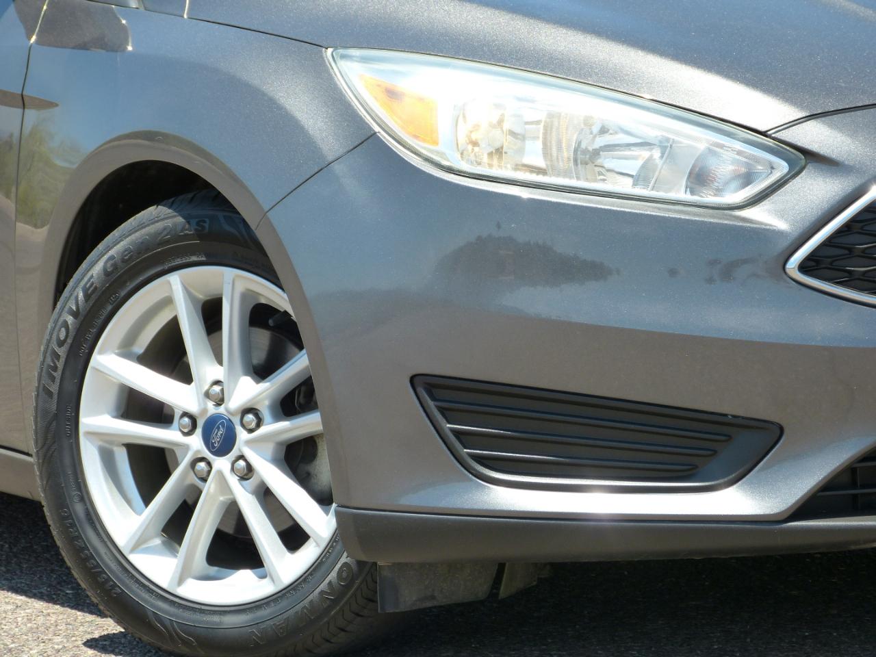 Ford Focus SE Sedan 2015