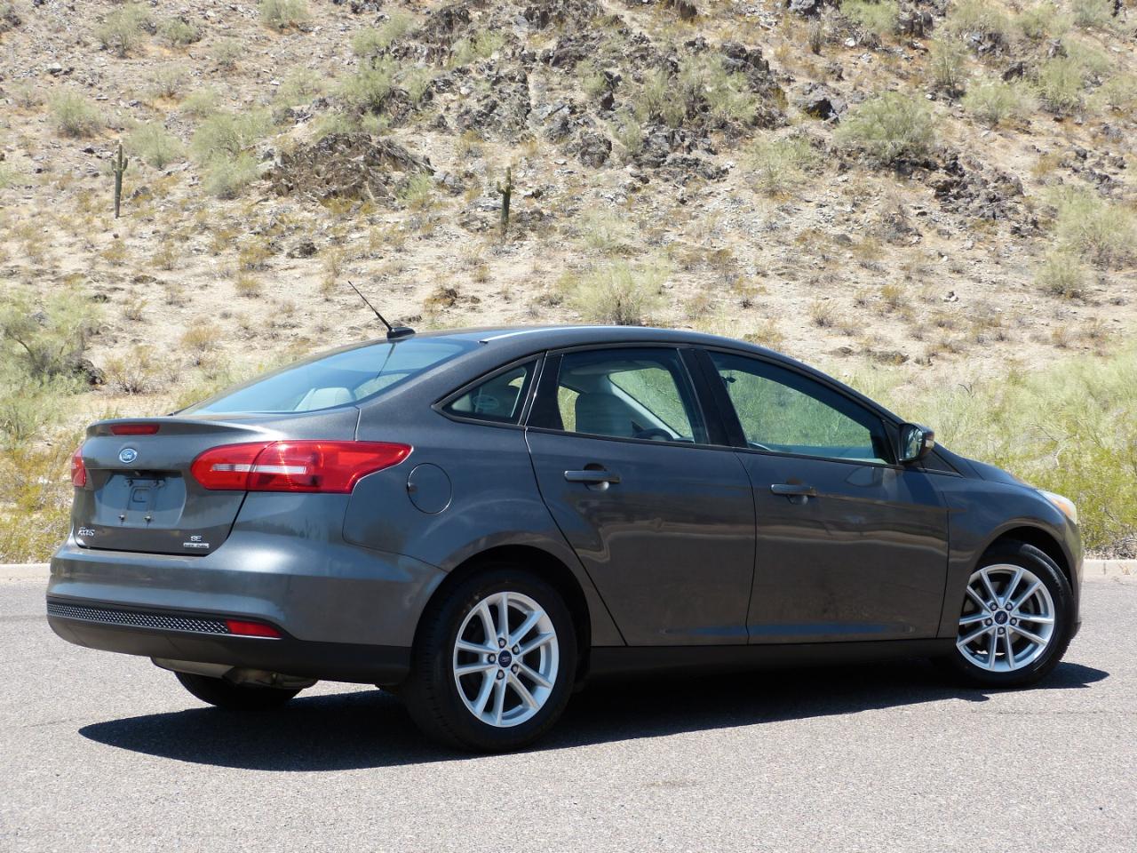 Ford Focus SE Sedan 2015