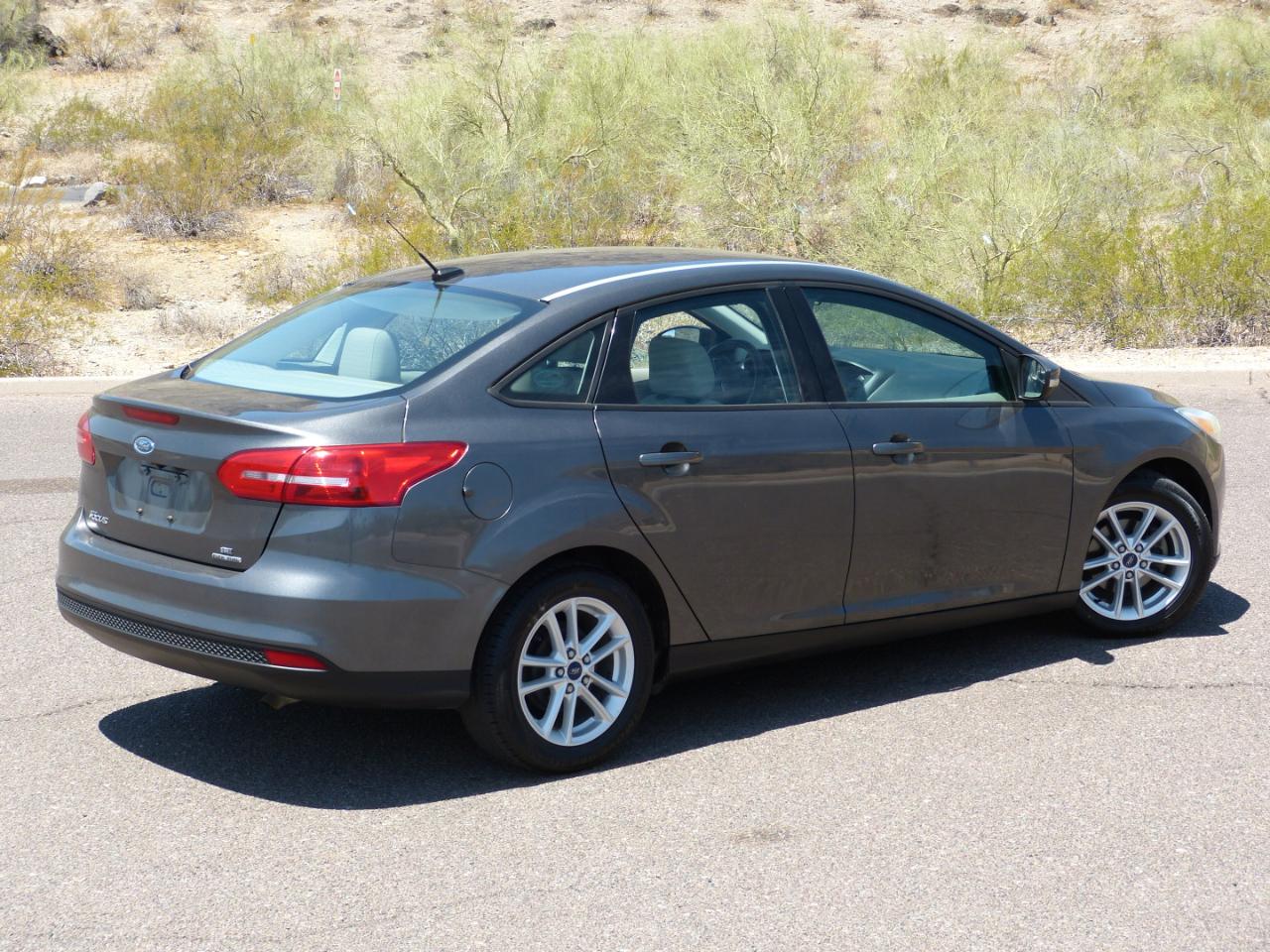 Ford Focus SE Sedan 2015
