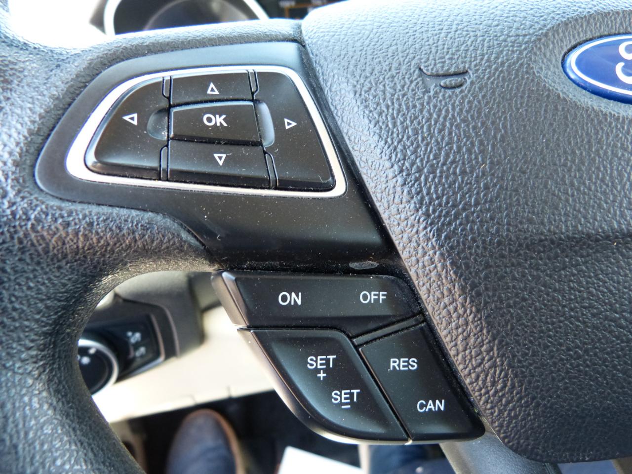 Ford Focus SE Sedan 2015