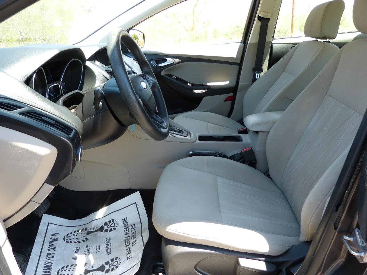 Ford Focus SE Sedan 2015