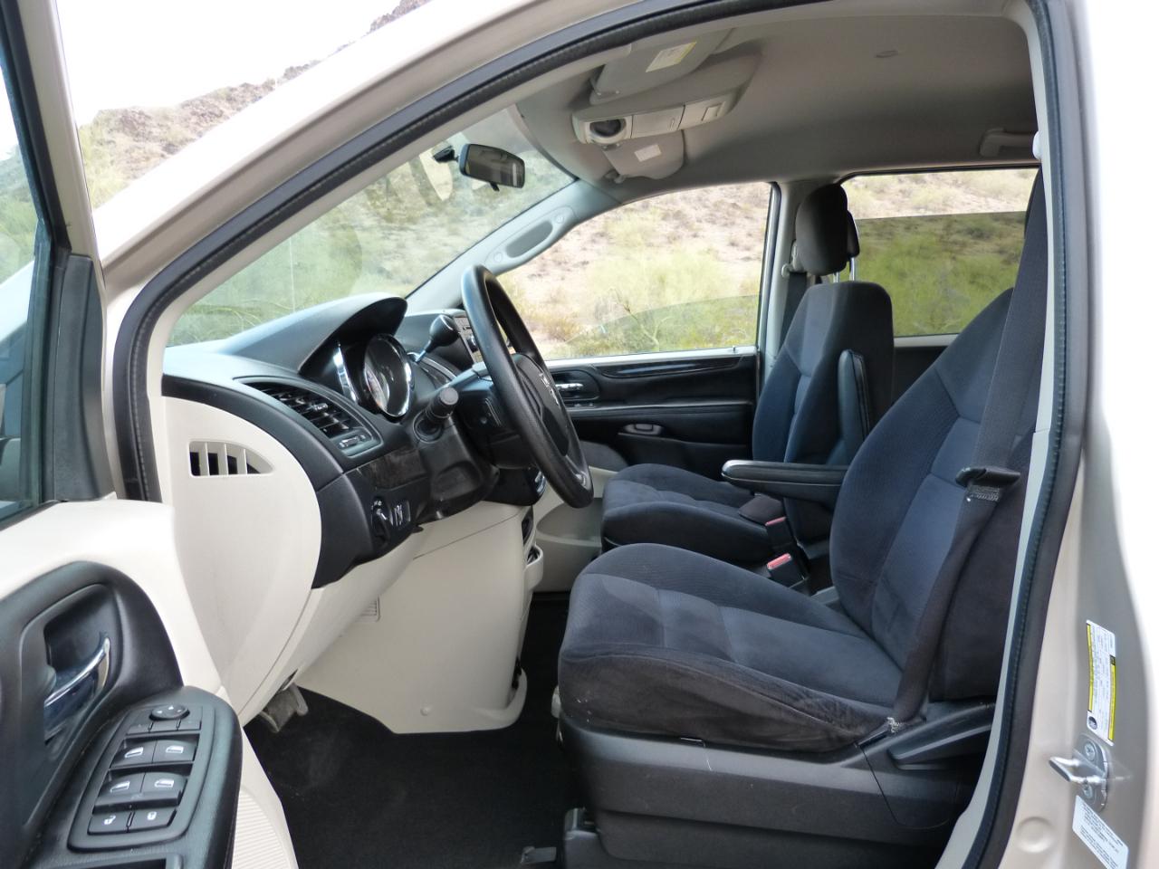 Dodge Grand Caravan SE 2014