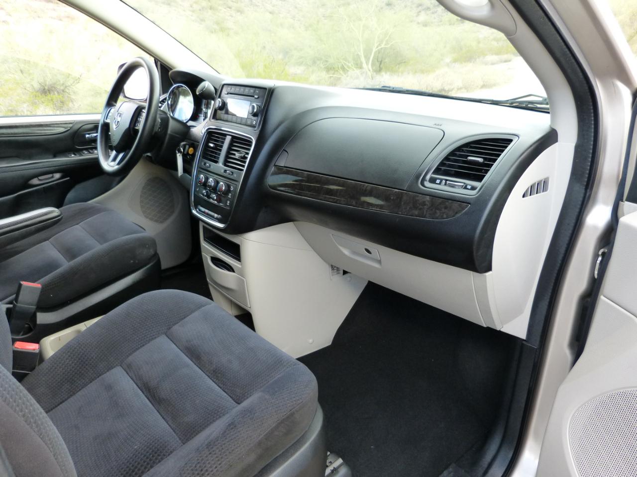 Dodge Grand Caravan SE 2014