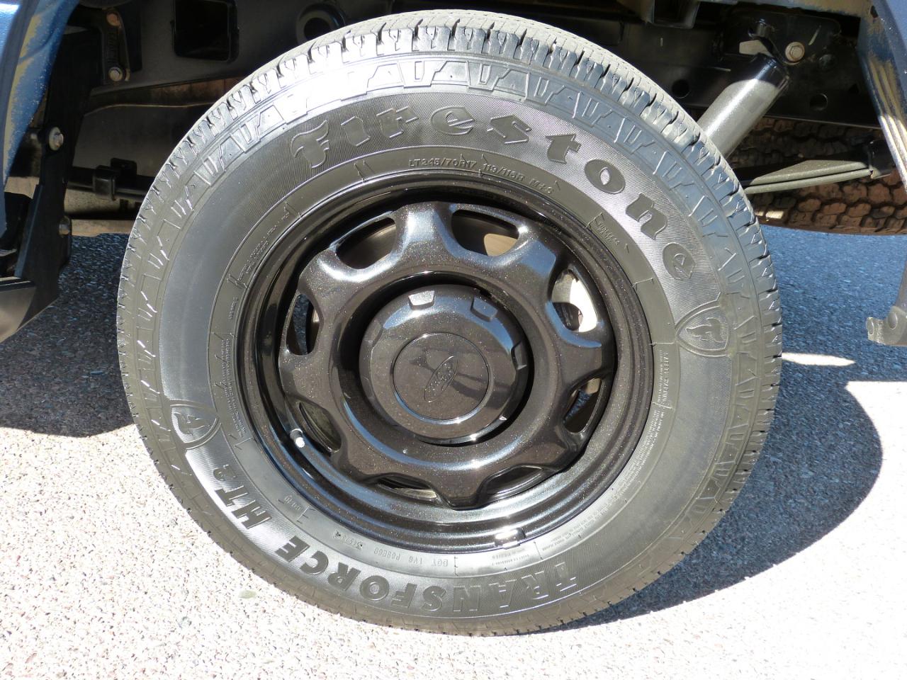 Ford F-150 XL SuperCrew 5.5-ft. Bed 4WD 2015