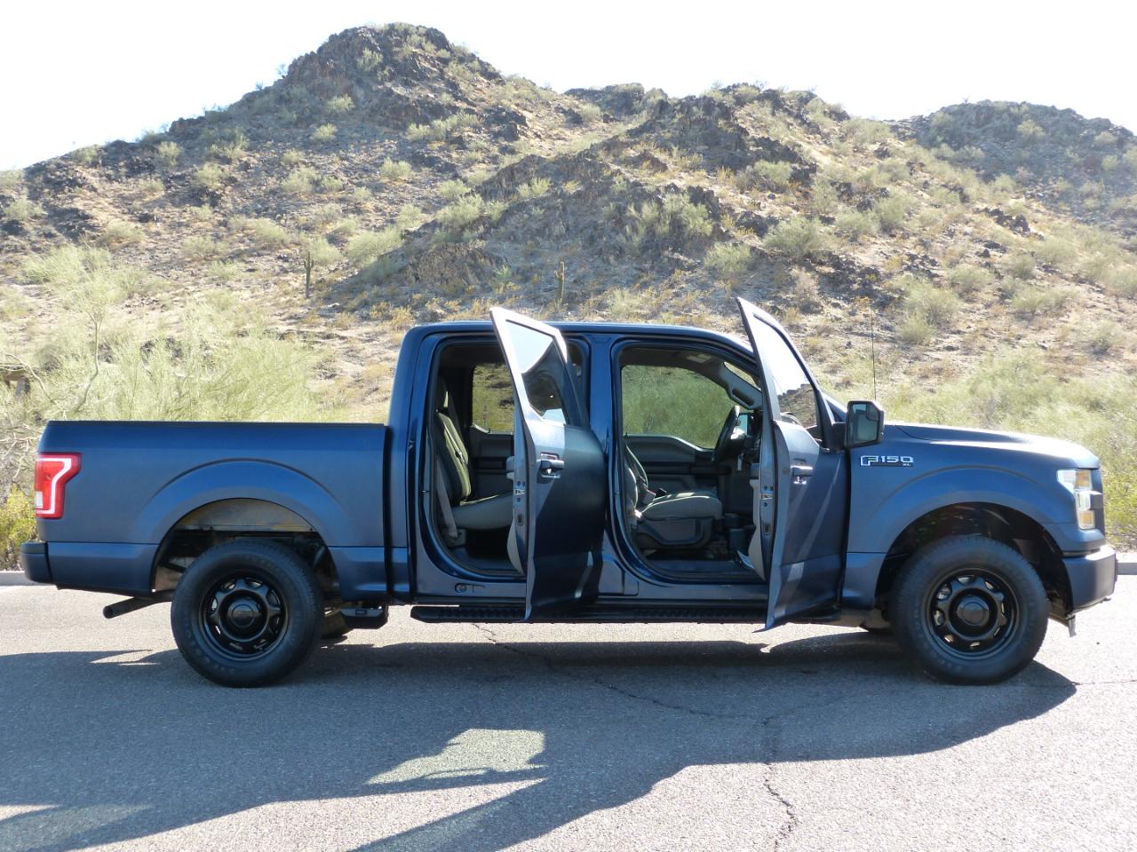 Ford F-150 XL SuperCrew 5.5-ft. Bed 4WD 2015