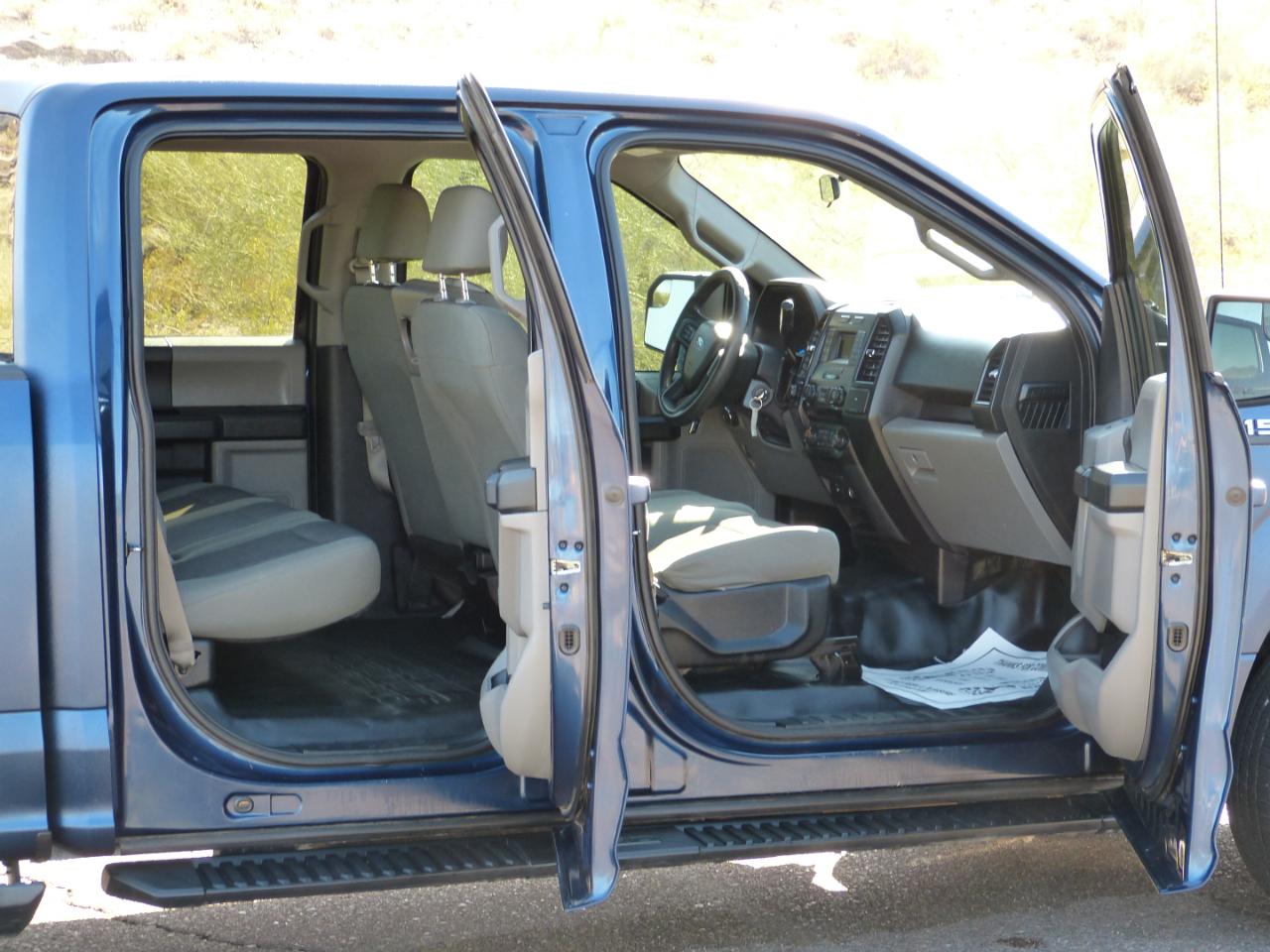 Ford F-150 XL SuperCrew 5.5-ft. Bed 4WD 2015