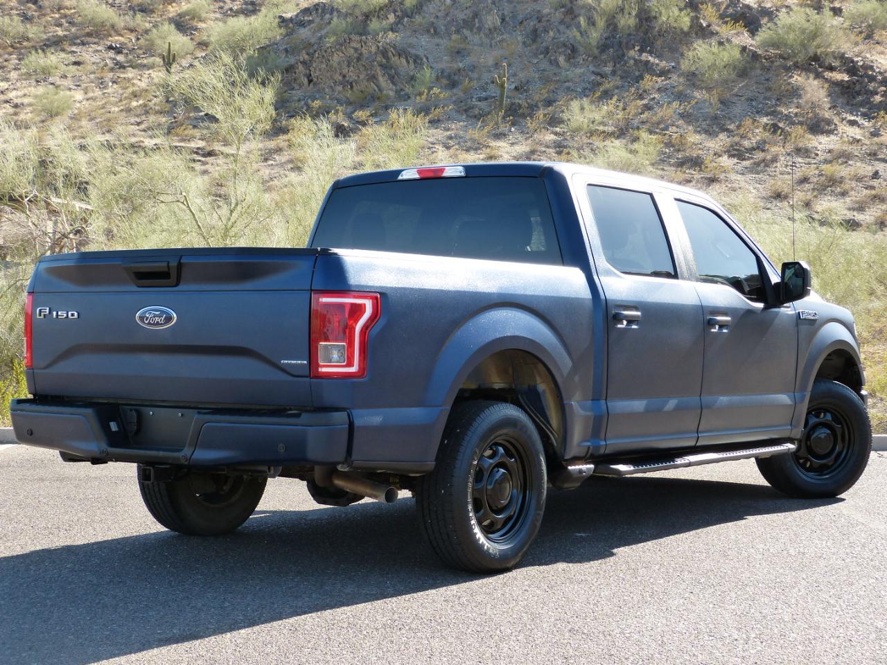 Ford F-150 XL SuperCrew 5.5-ft. Bed 4WD 2015
