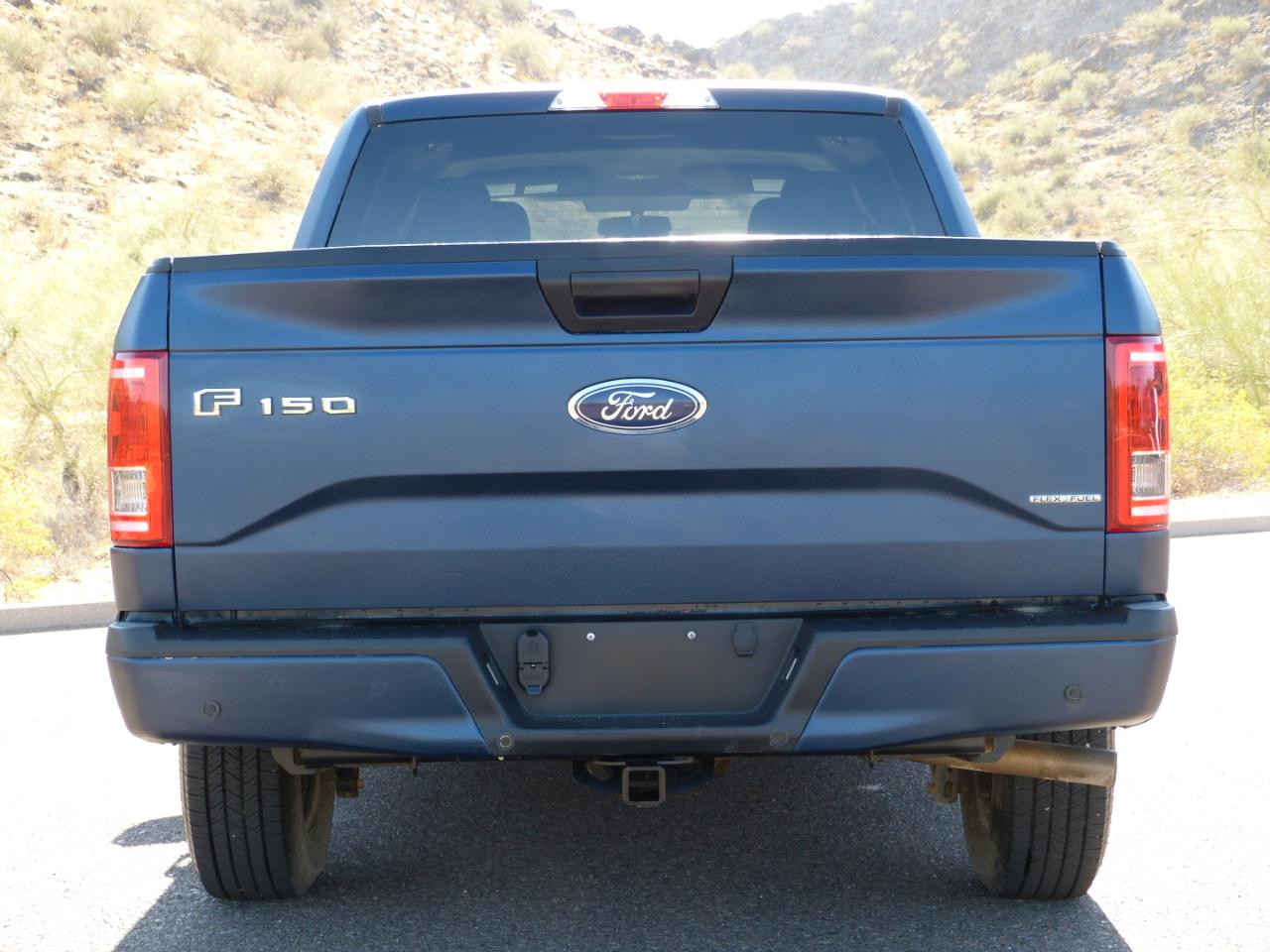 Ford F-150 XL SuperCrew 5.5-ft. Bed 4WD 2015