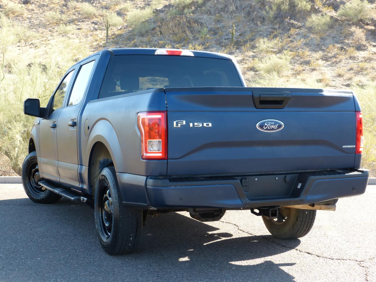 Ford F-150 XL SuperCrew 5.5-ft. Bed 4WD 2015