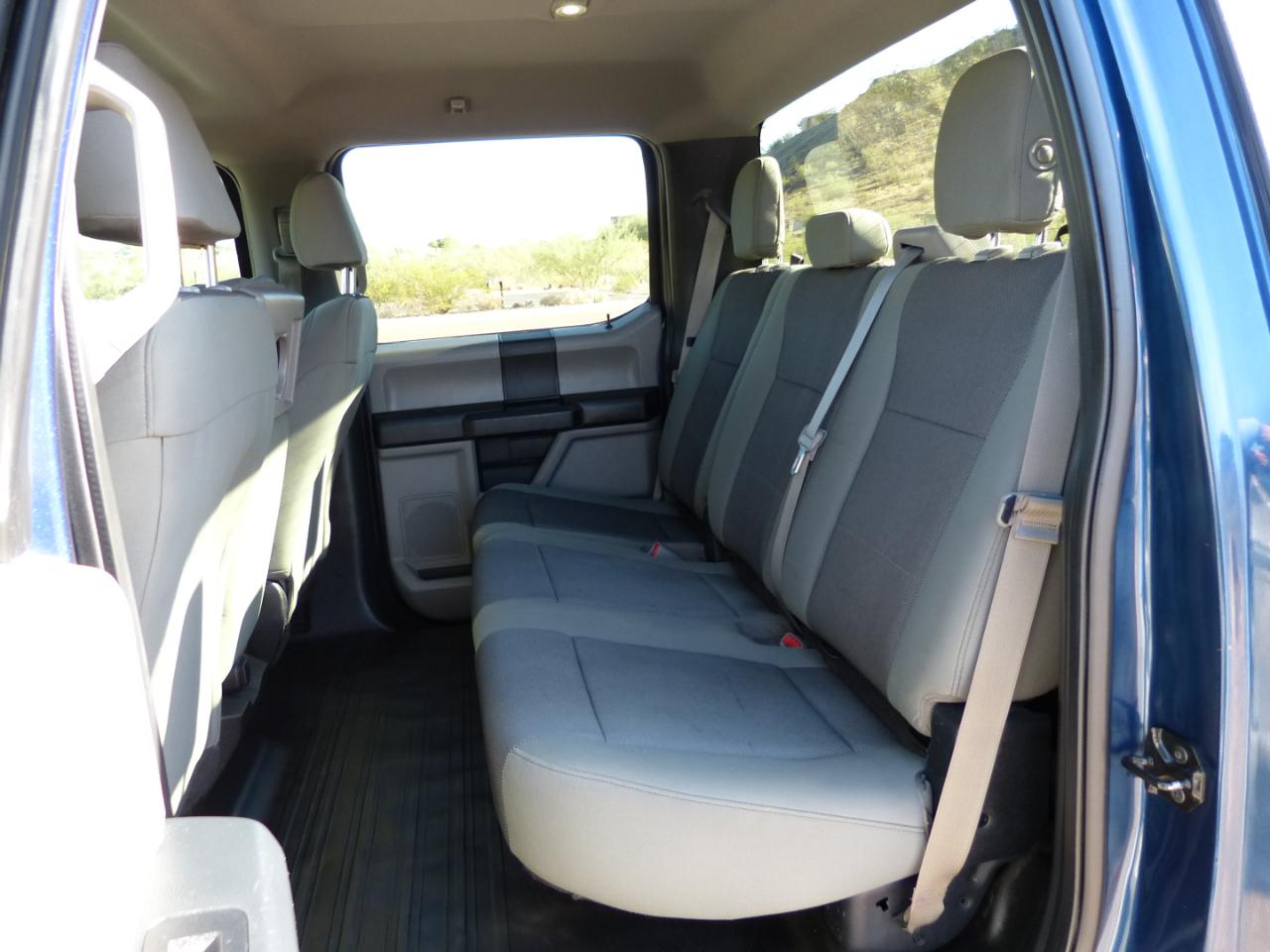 Ford F-150 XL SuperCrew 5.5-ft. Bed 4WD 2015