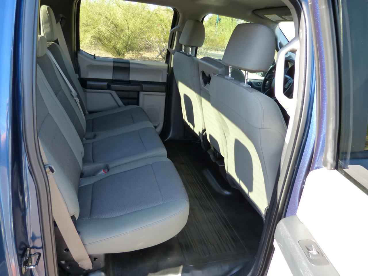 Ford F-150 XL SuperCrew 5.5-ft. Bed 4WD 2015