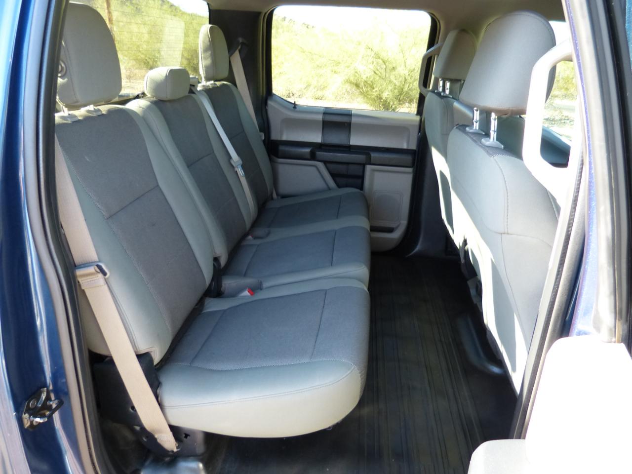 Ford F-150 XL SuperCrew 5.5-ft. Bed 4WD 2015