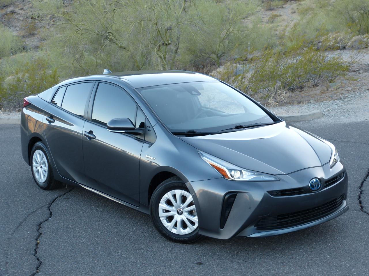 Toyota Prius LE 2022