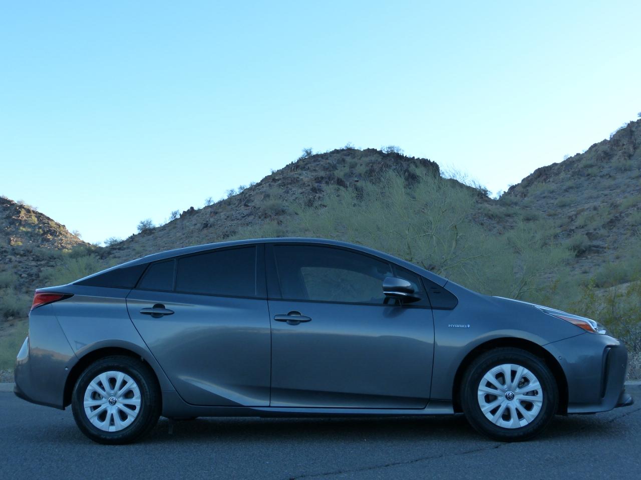 Toyota Prius LE 2022