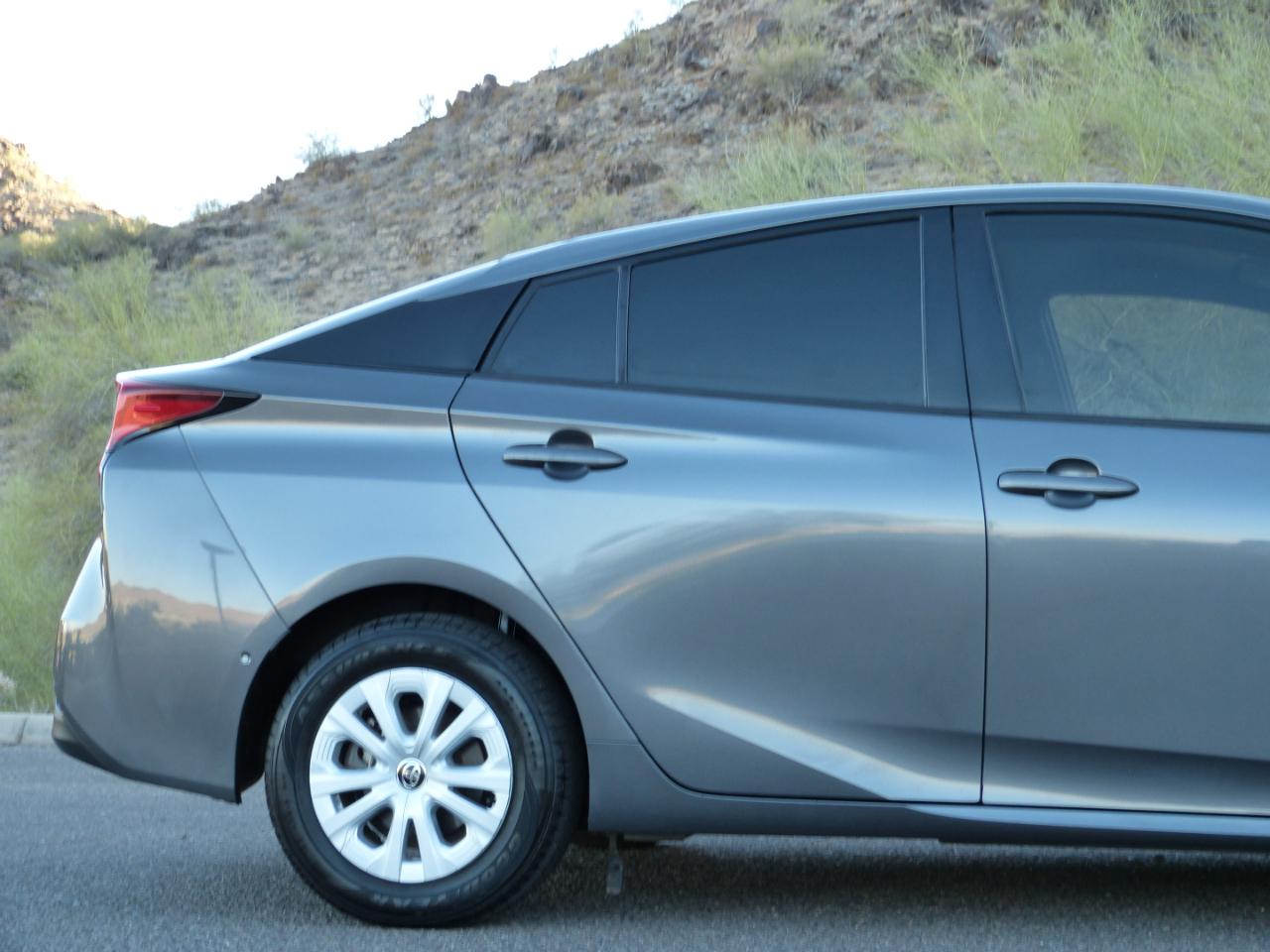 Toyota Prius LE 2022
