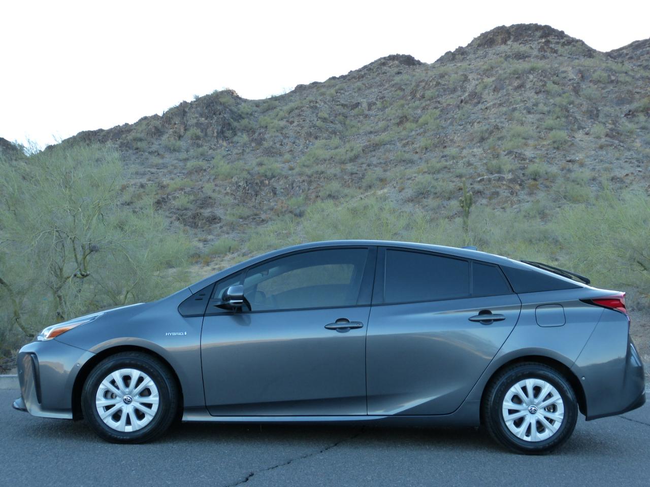 Toyota Prius LE 2022