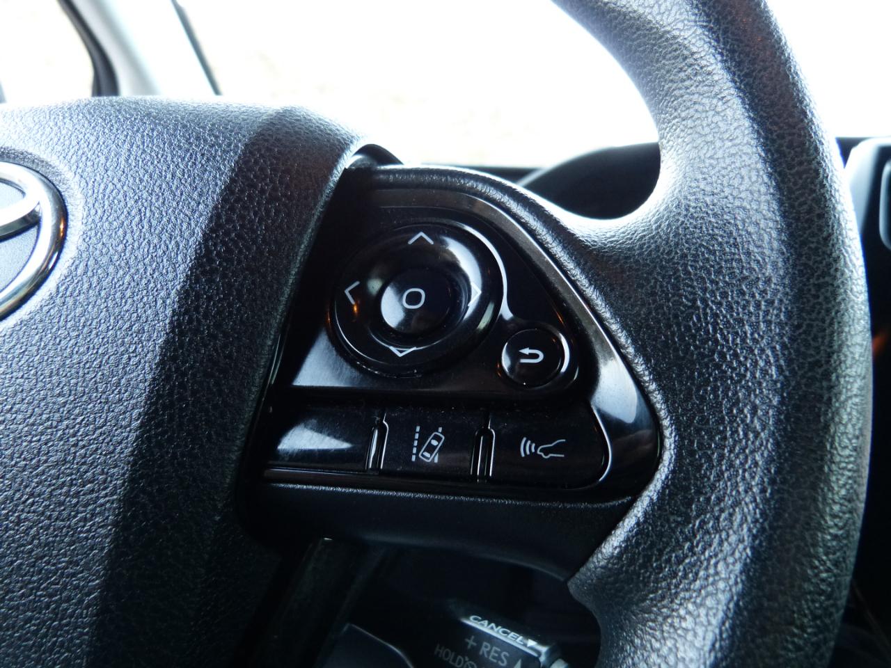Toyota Prius LE 2022