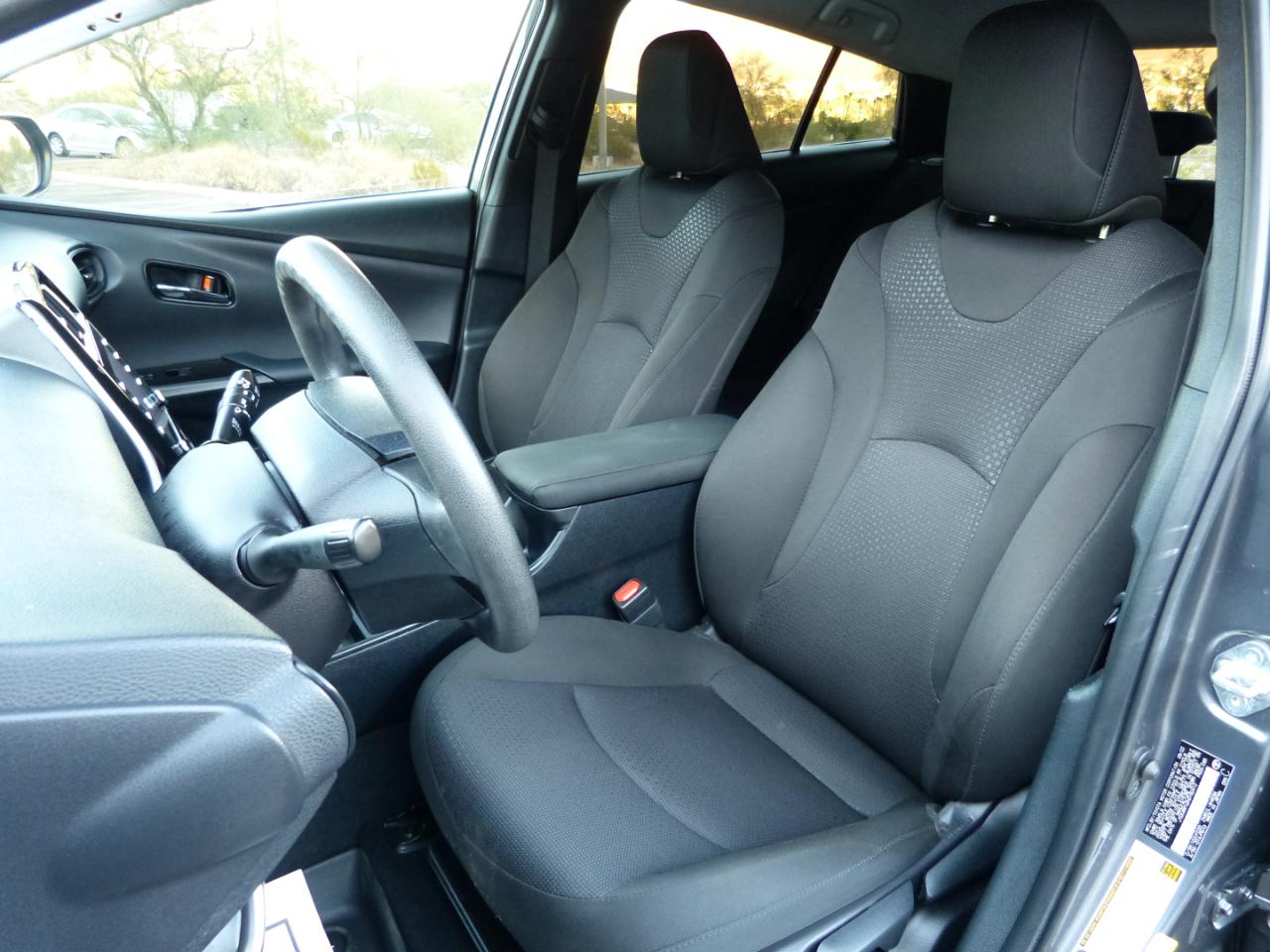 Toyota Prius LE 2022