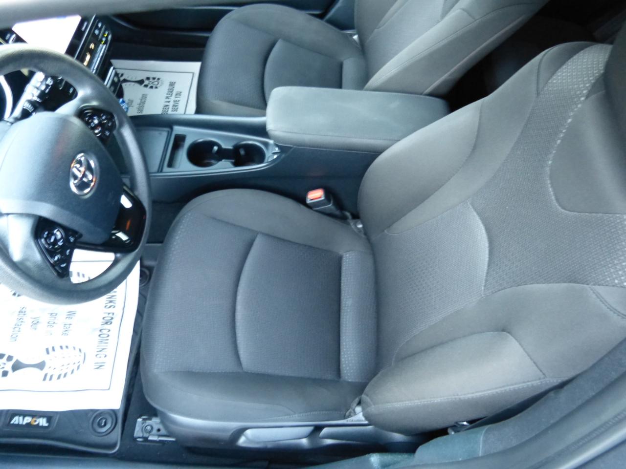 Toyota Prius LE 2022