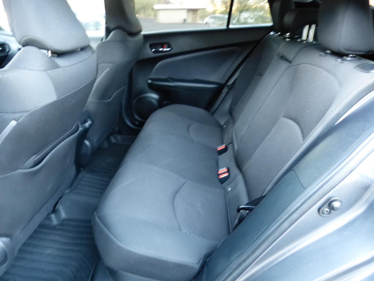 Toyota Prius LE 2022