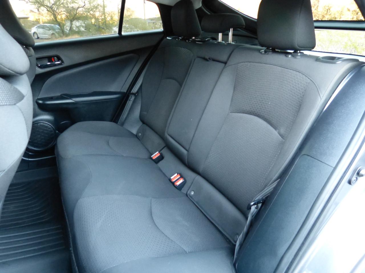 Toyota Prius LE 2022