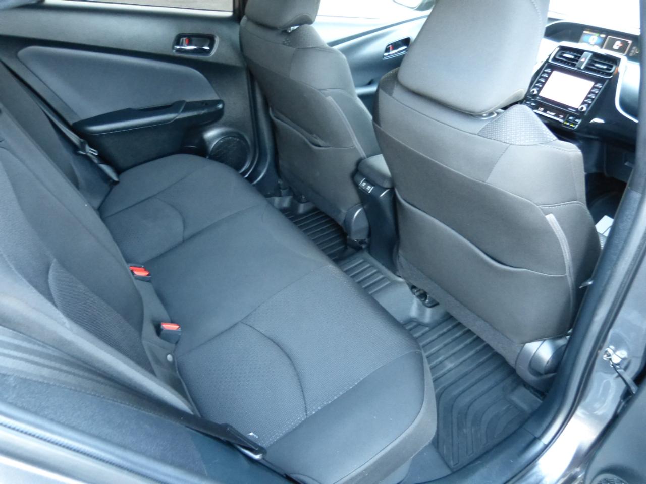 Toyota Prius LE 2022