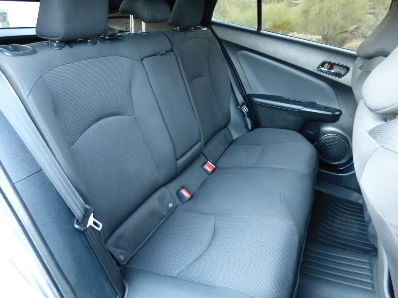 Toyota Prius LE 2022
