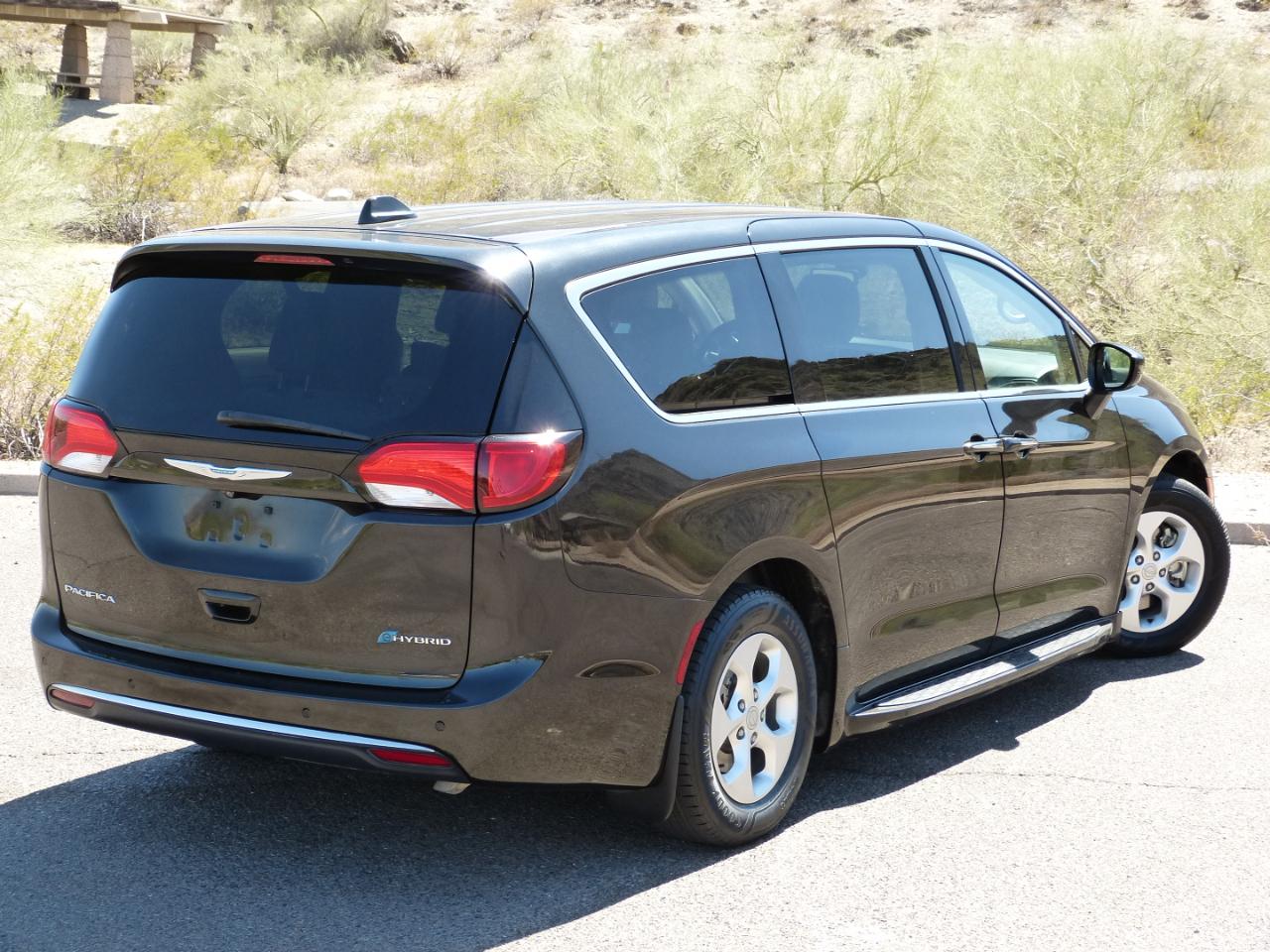Chrysler Pacifica Hybrid Touring Plus 2018