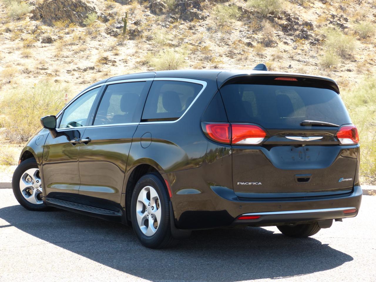 Chrysler Pacifica Hybrid Touring Plus 2018
