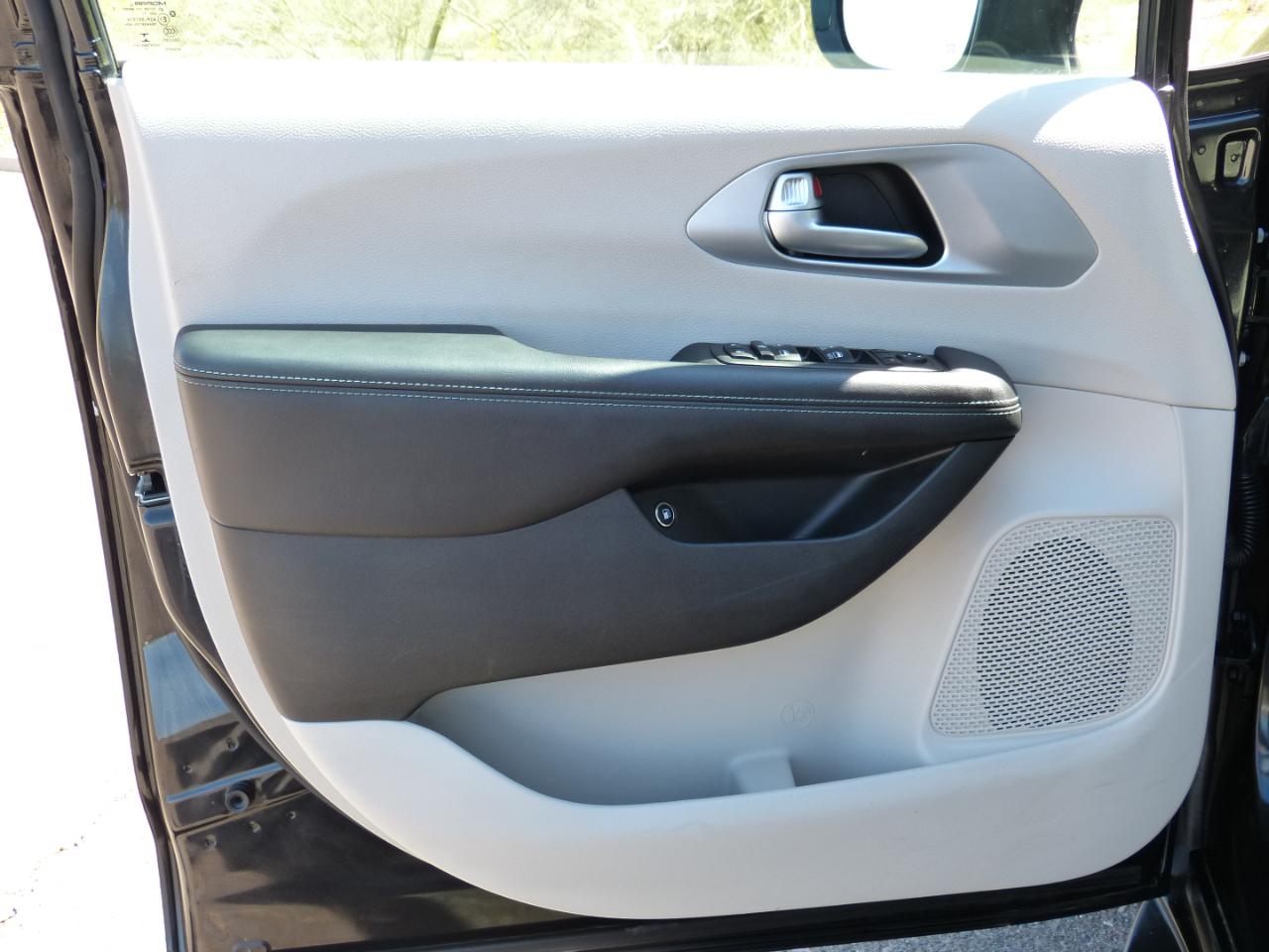 Chrysler Pacifica Hybrid Touring Plus 2018