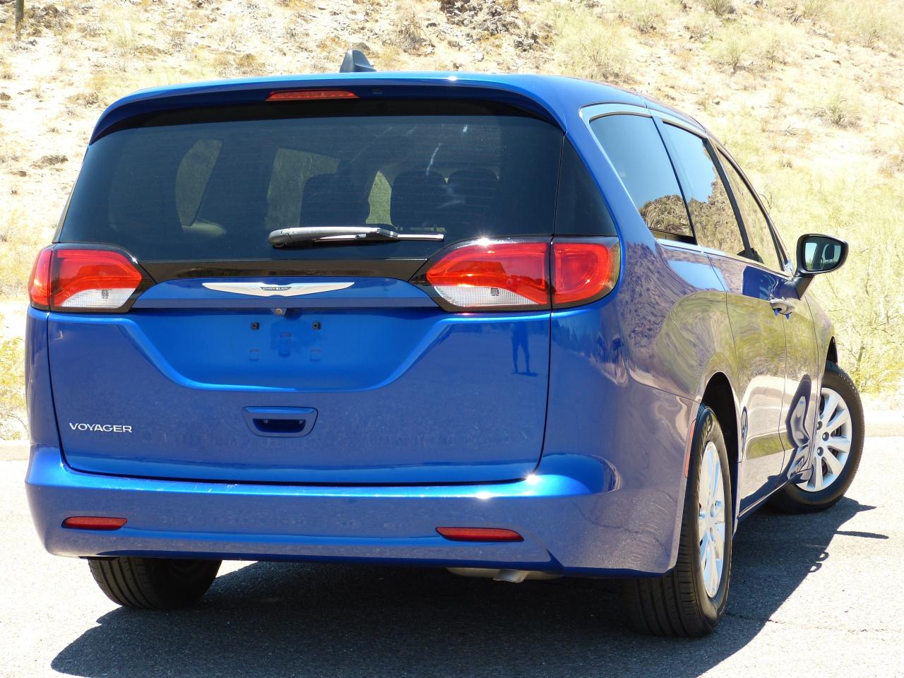 Chrysler Voyager L 2021