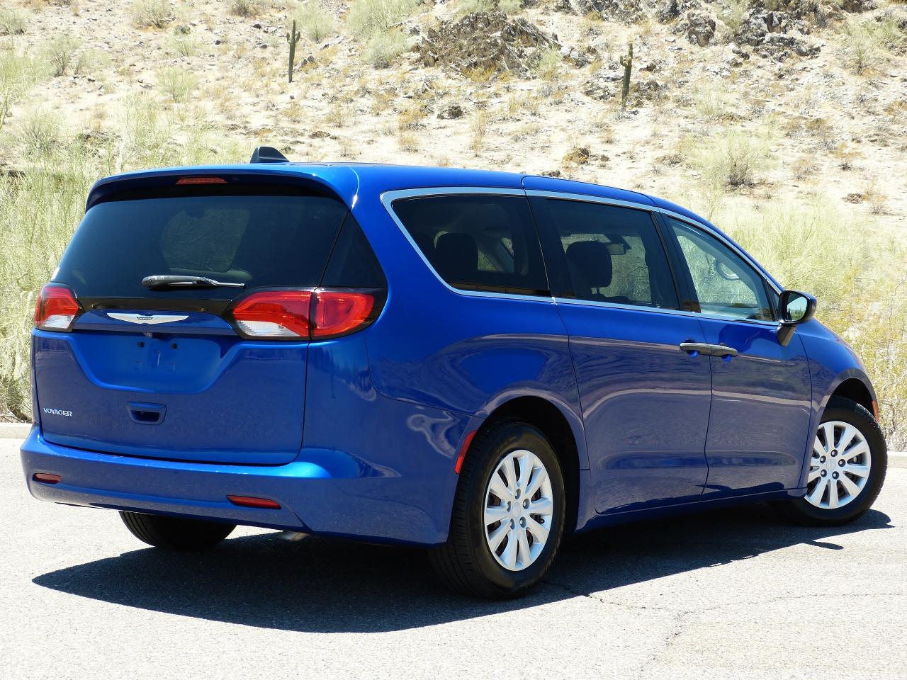 Chrysler Voyager L 2021