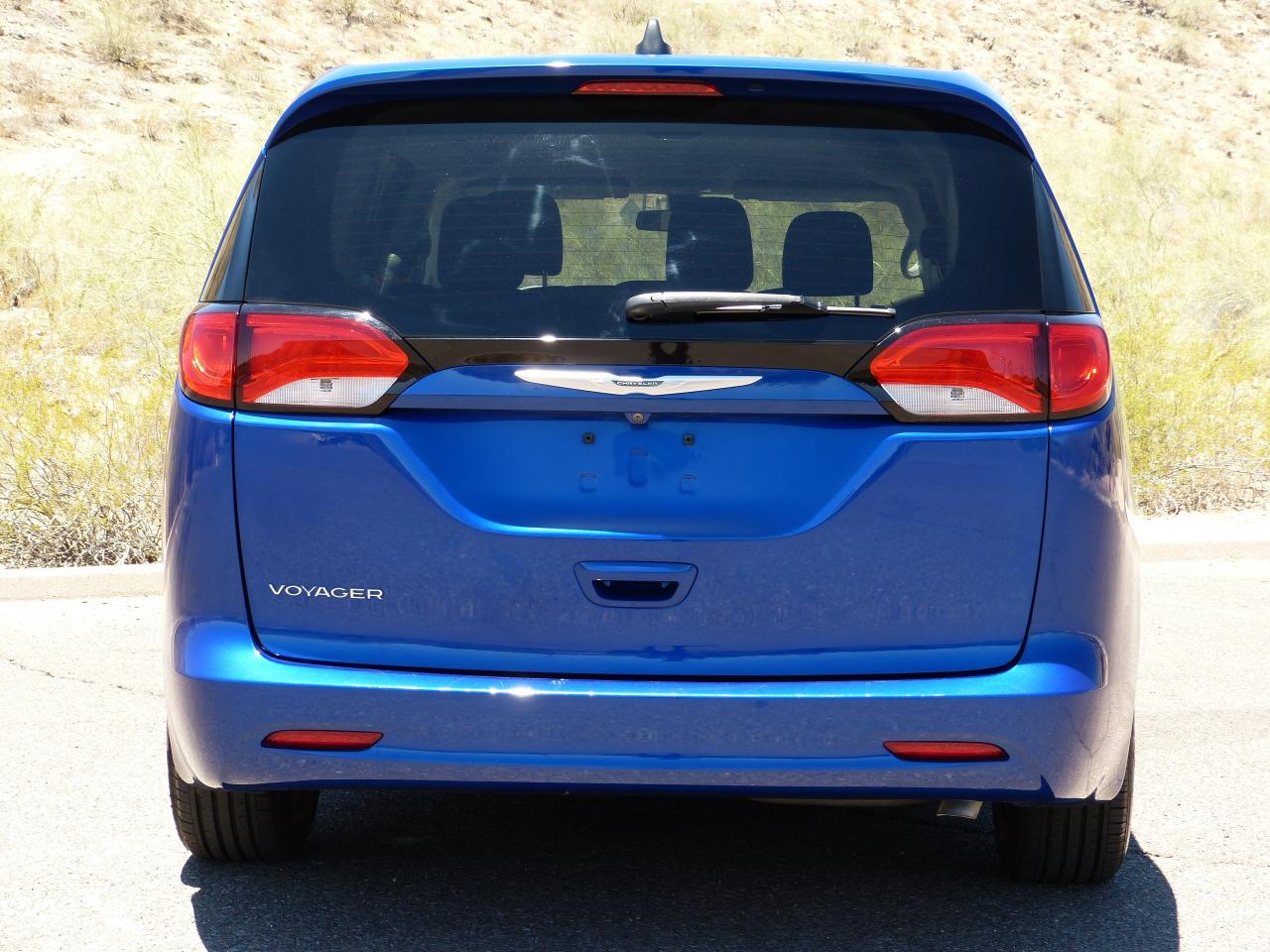 Chrysler Voyager L 2021