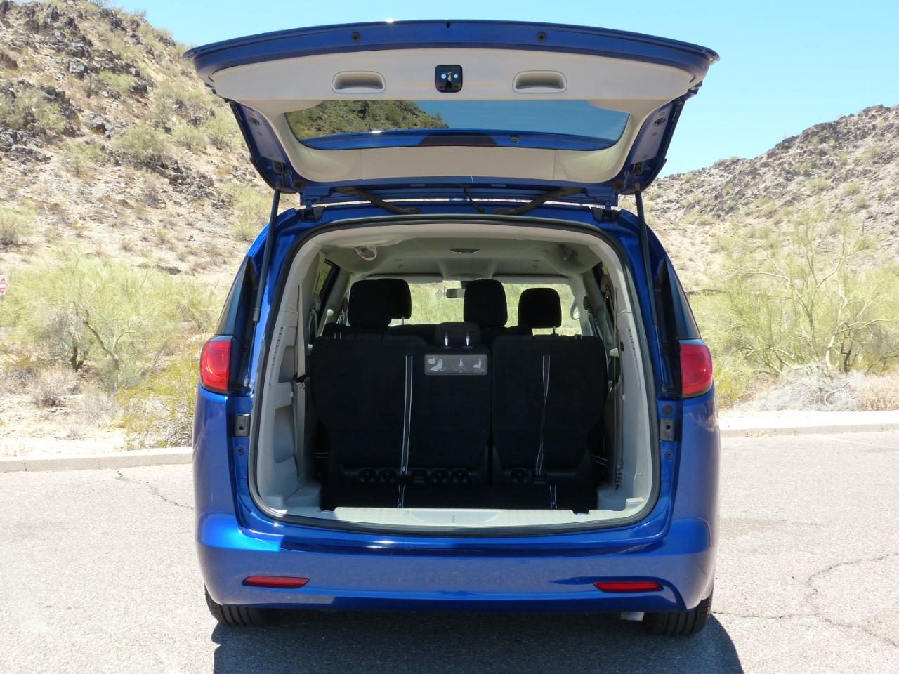 Chrysler Voyager L 2021