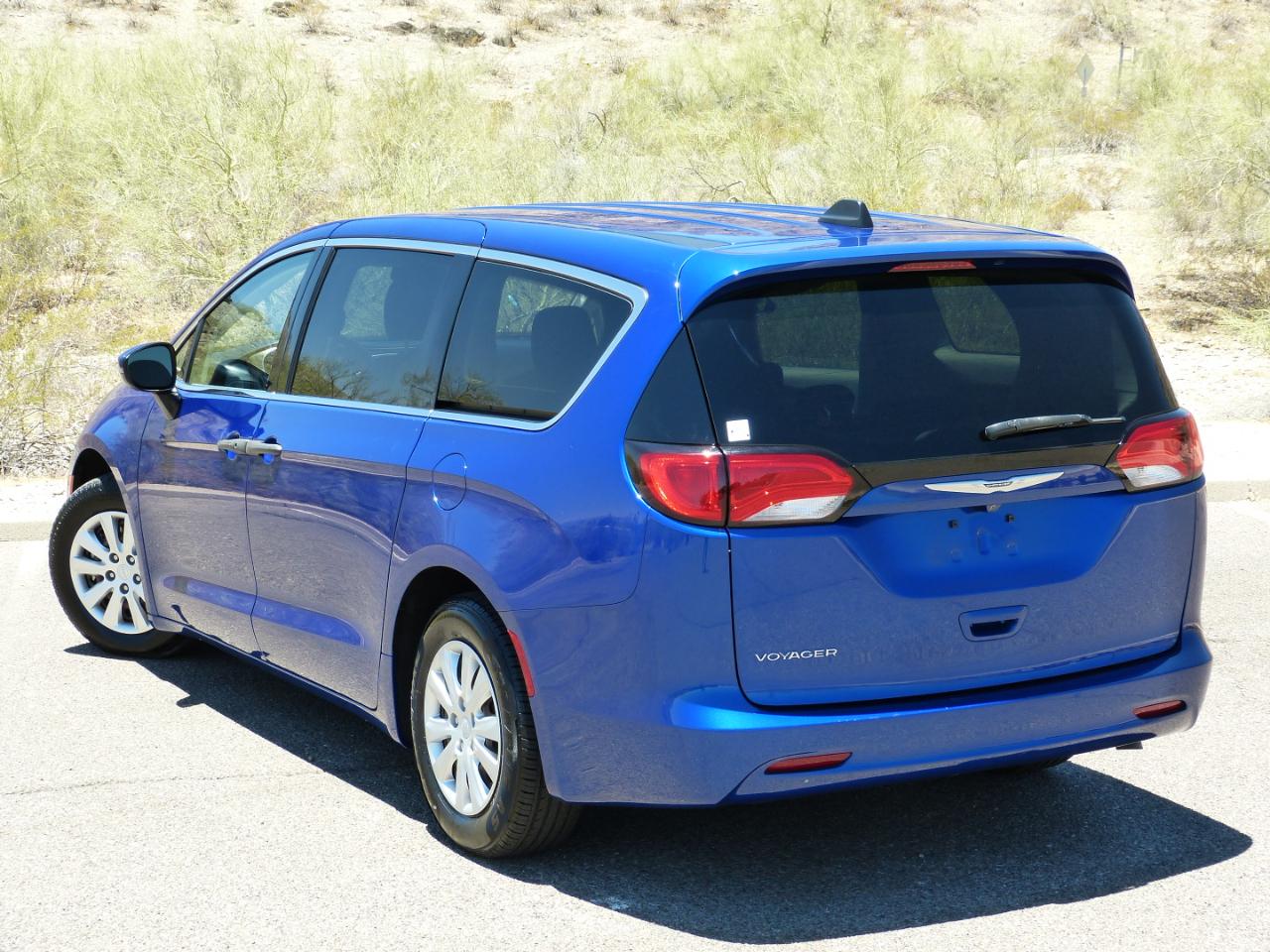 Chrysler Voyager L 2021