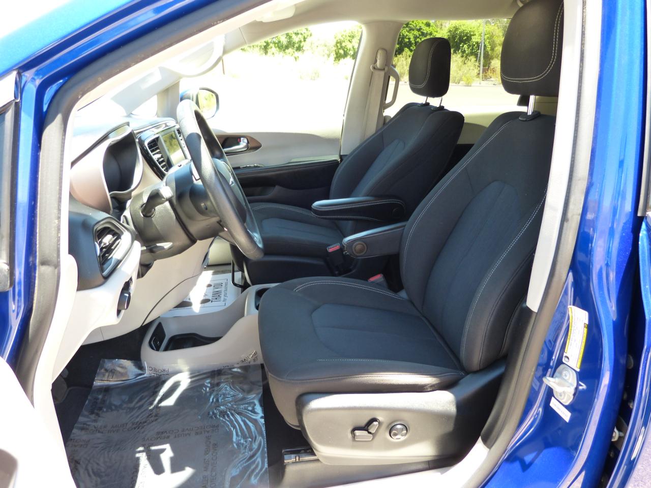 Chrysler Voyager L 2021