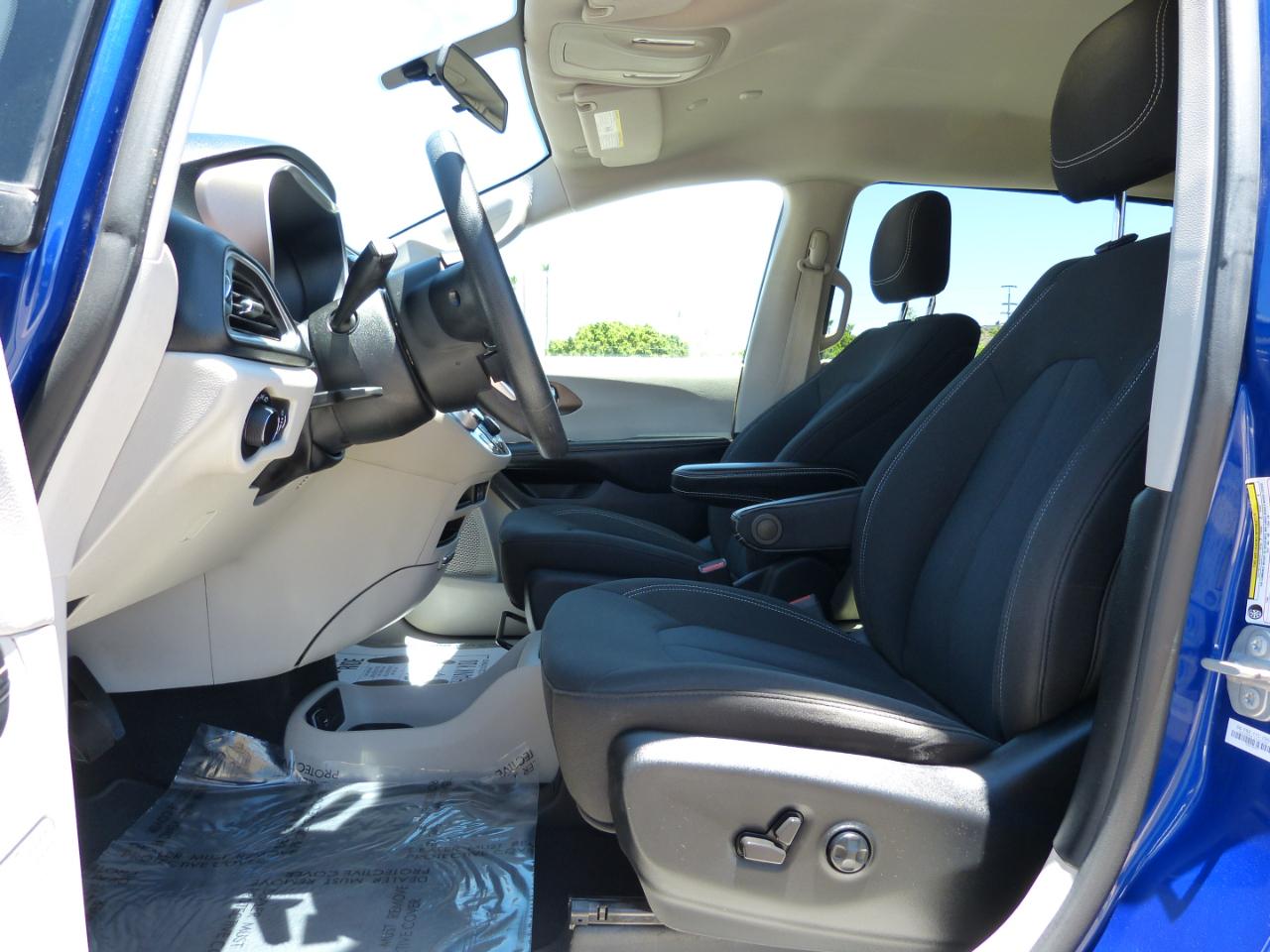 Chrysler Voyager L 2021