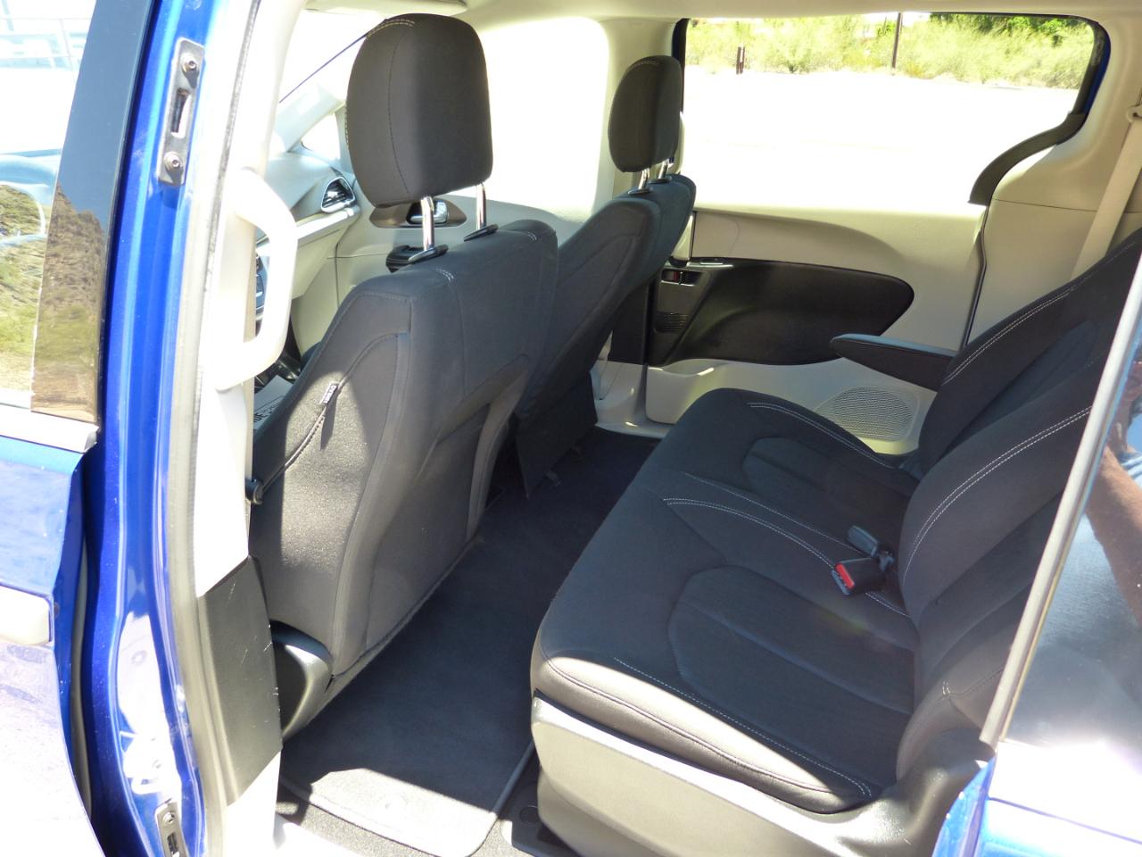 Chrysler Voyager L 2021