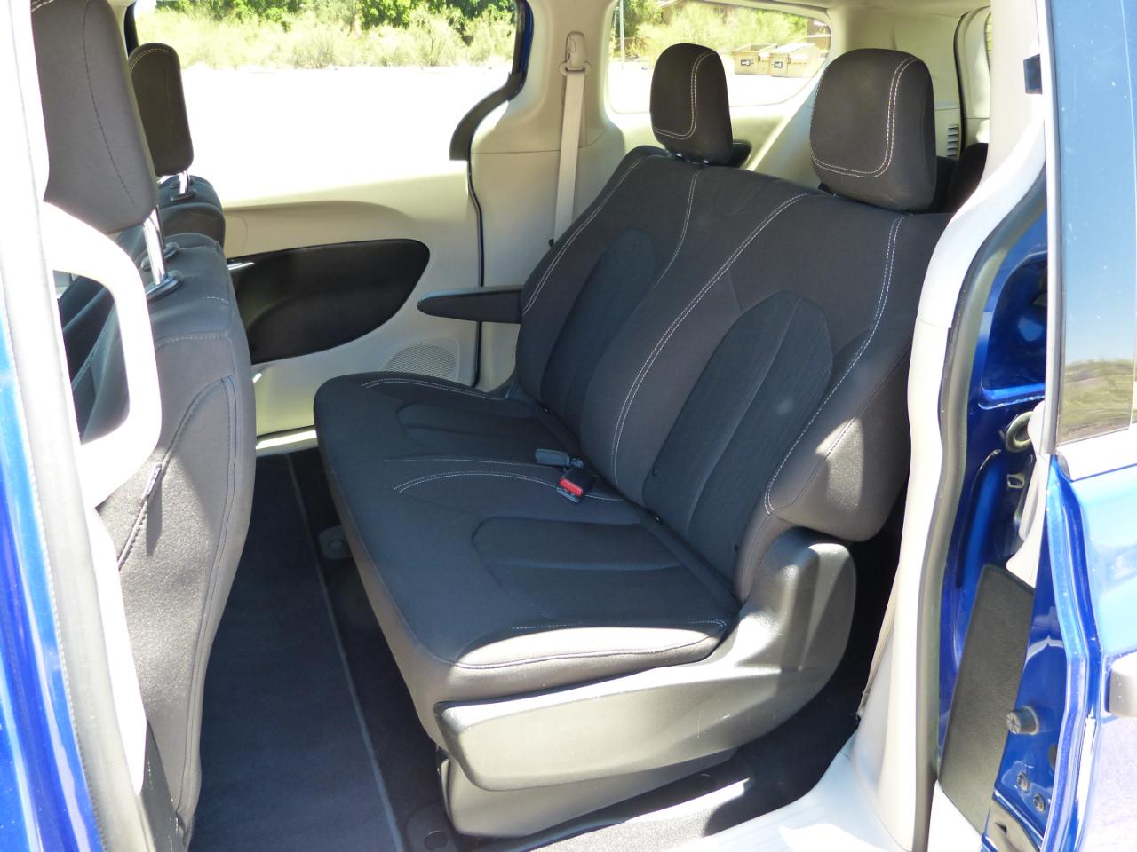 Chrysler Voyager L 2021