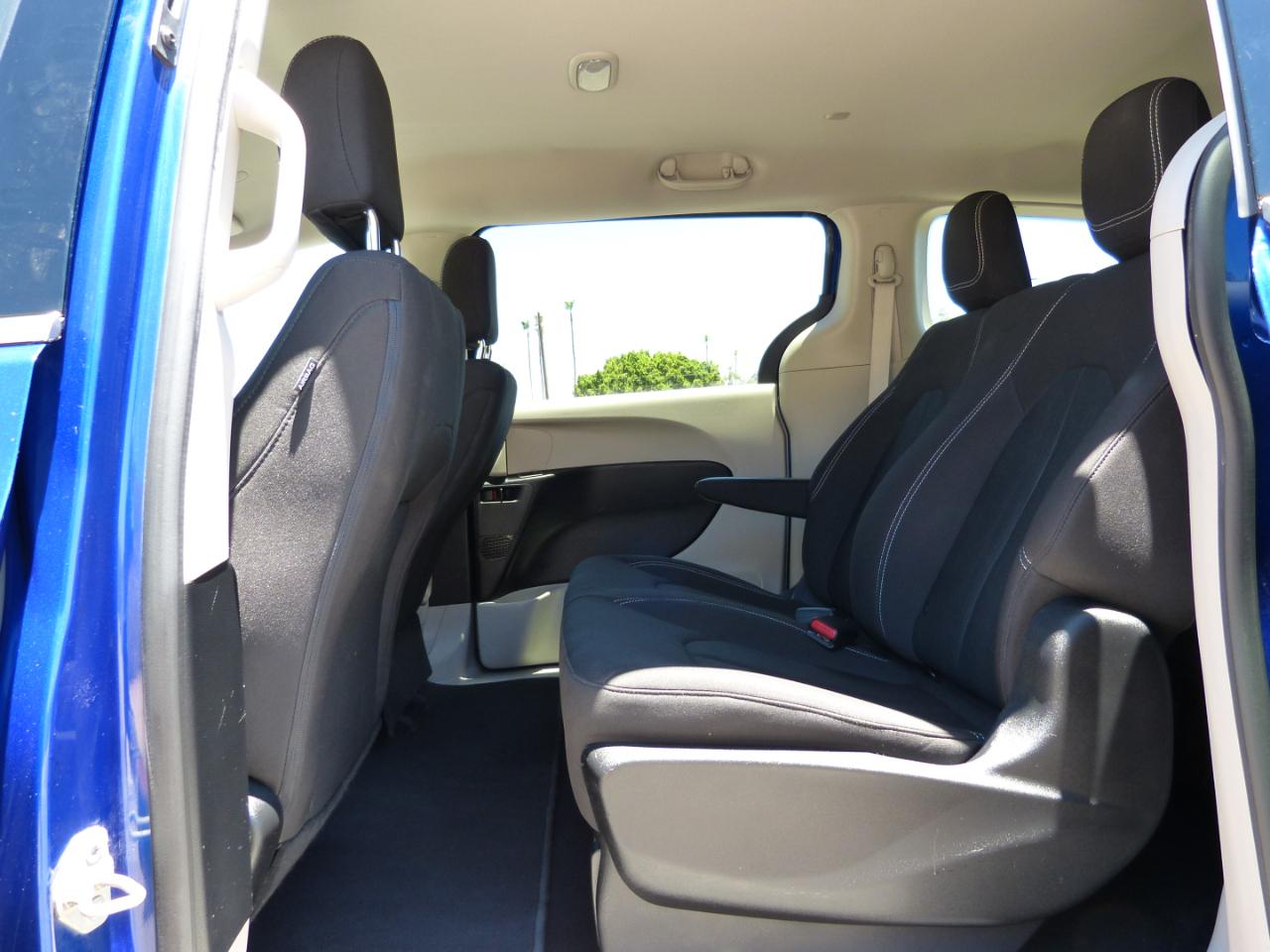 Chrysler Voyager L 2021