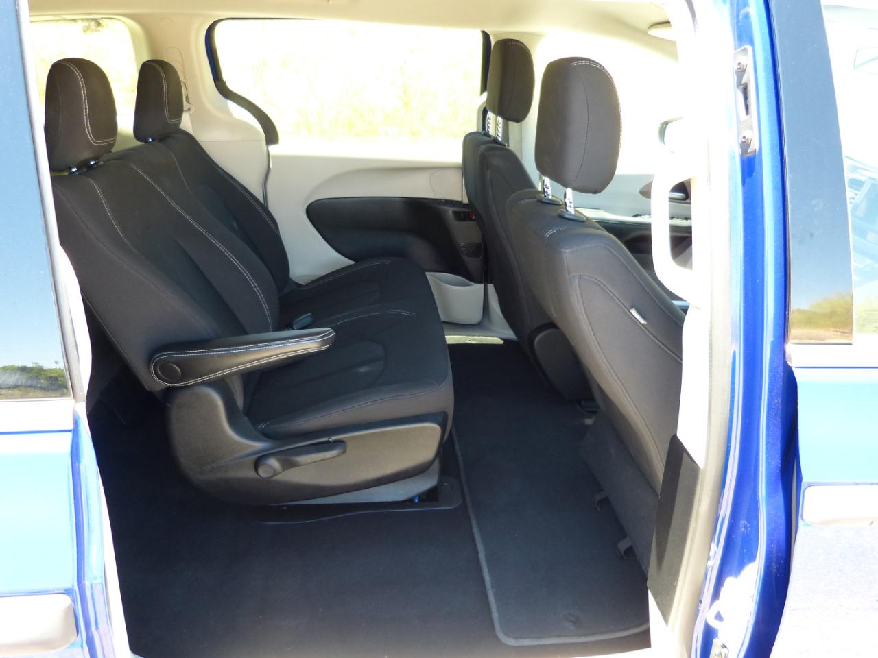 Chrysler Voyager L 2021