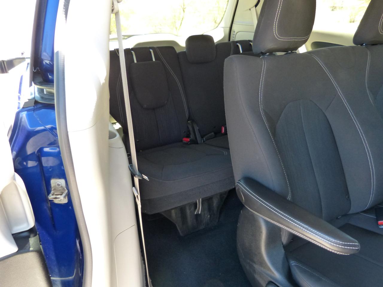 Chrysler Voyager L 2021