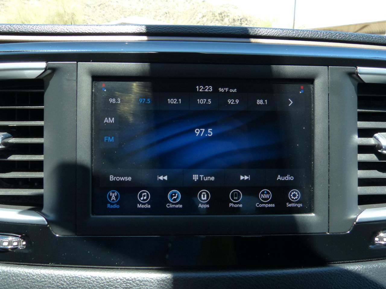 Chrysler Voyager L 2021