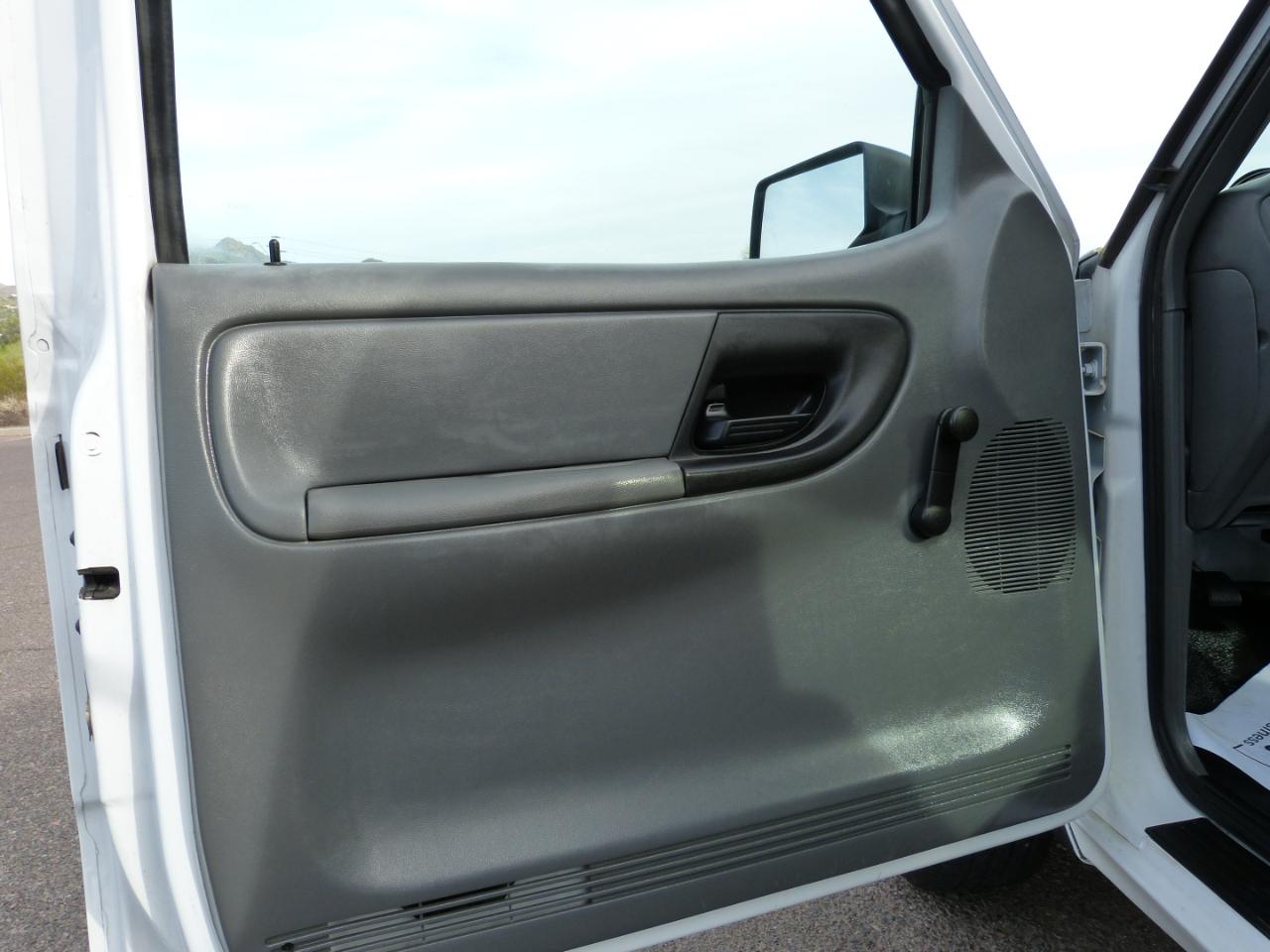 Ford Ranger Regular Cab 2WD 2009